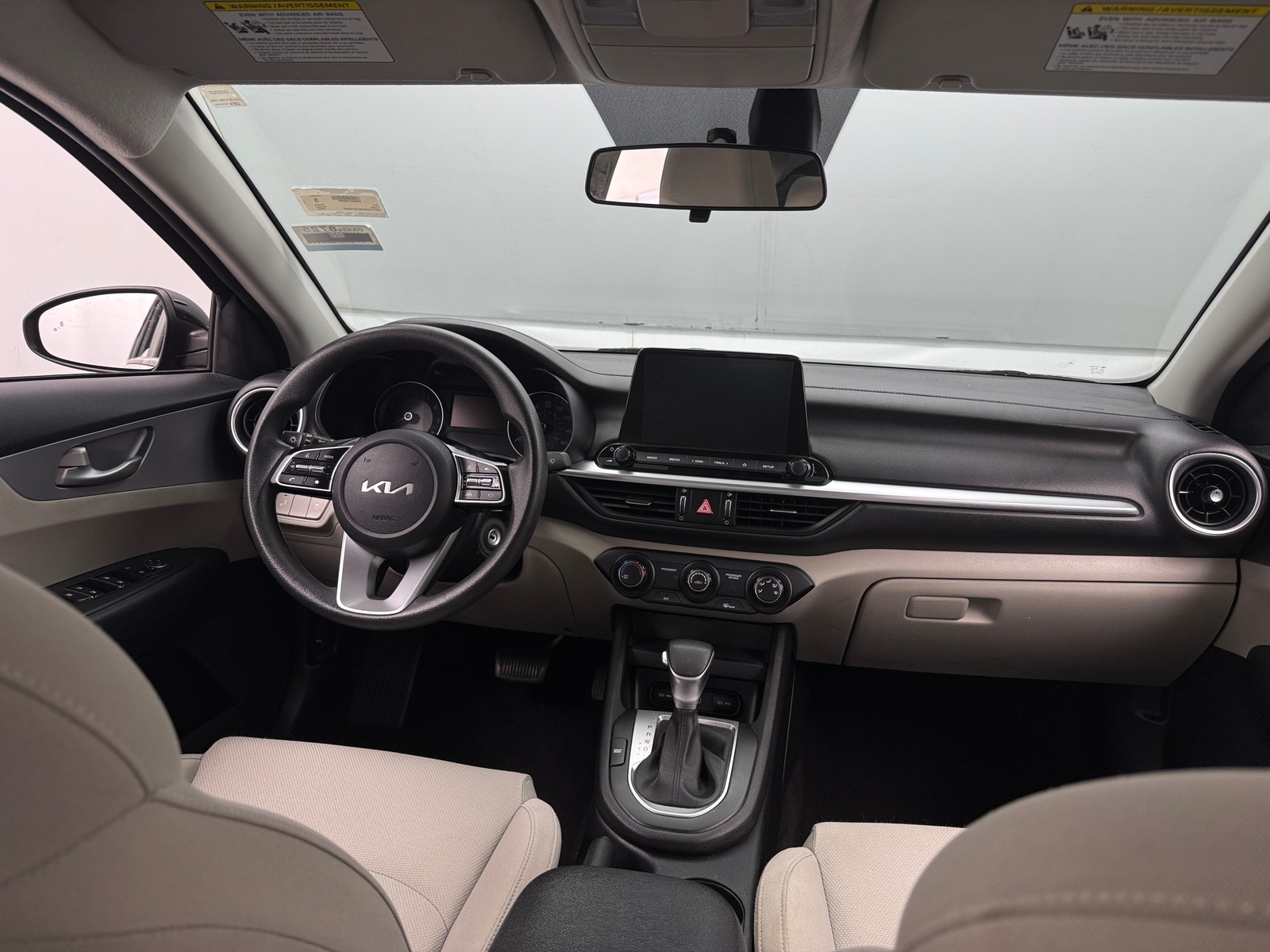 Thumbnail: 2023 Kia Forte - 3