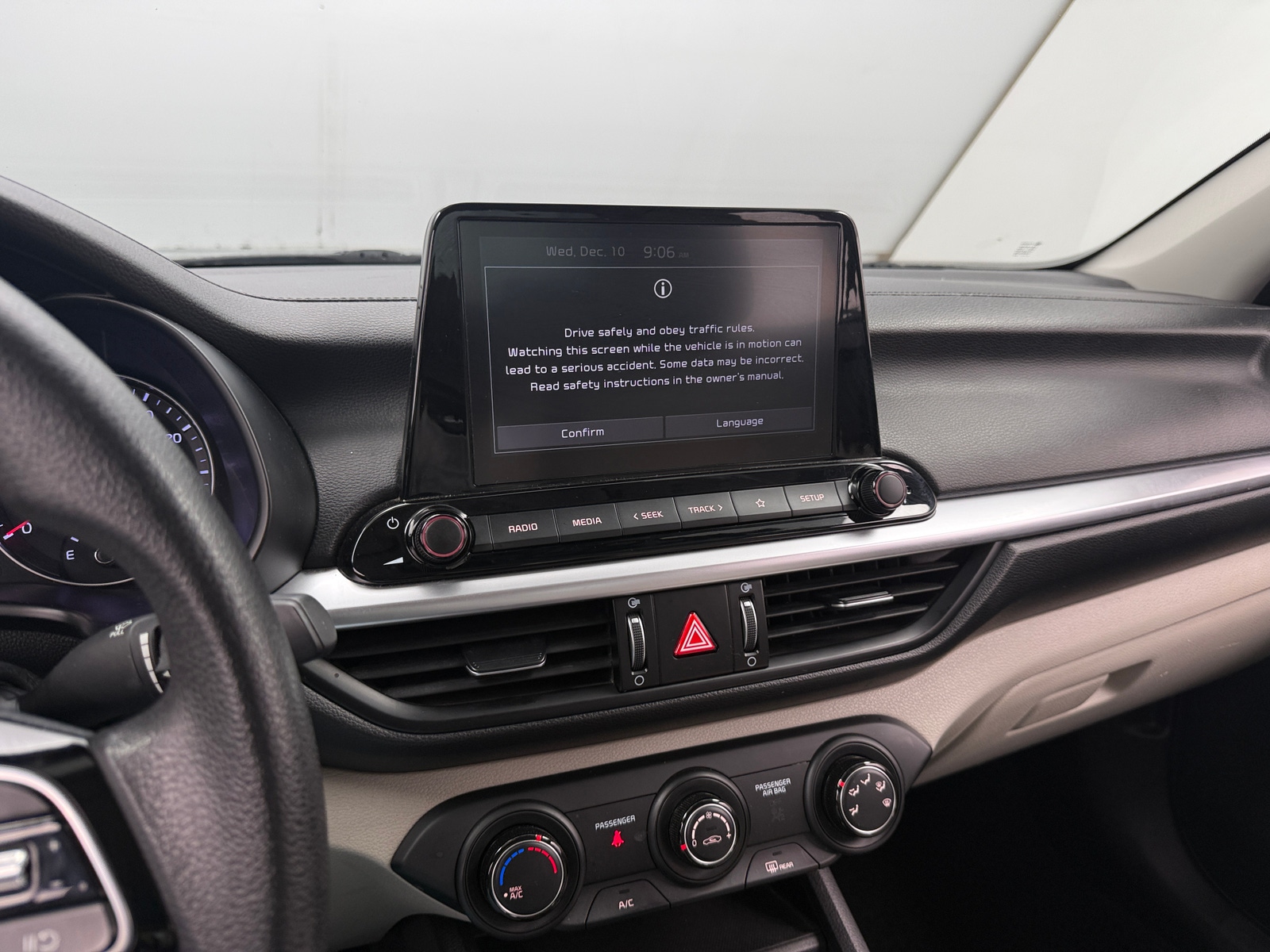 Thumbnail: 2023 Kia Forte - 4