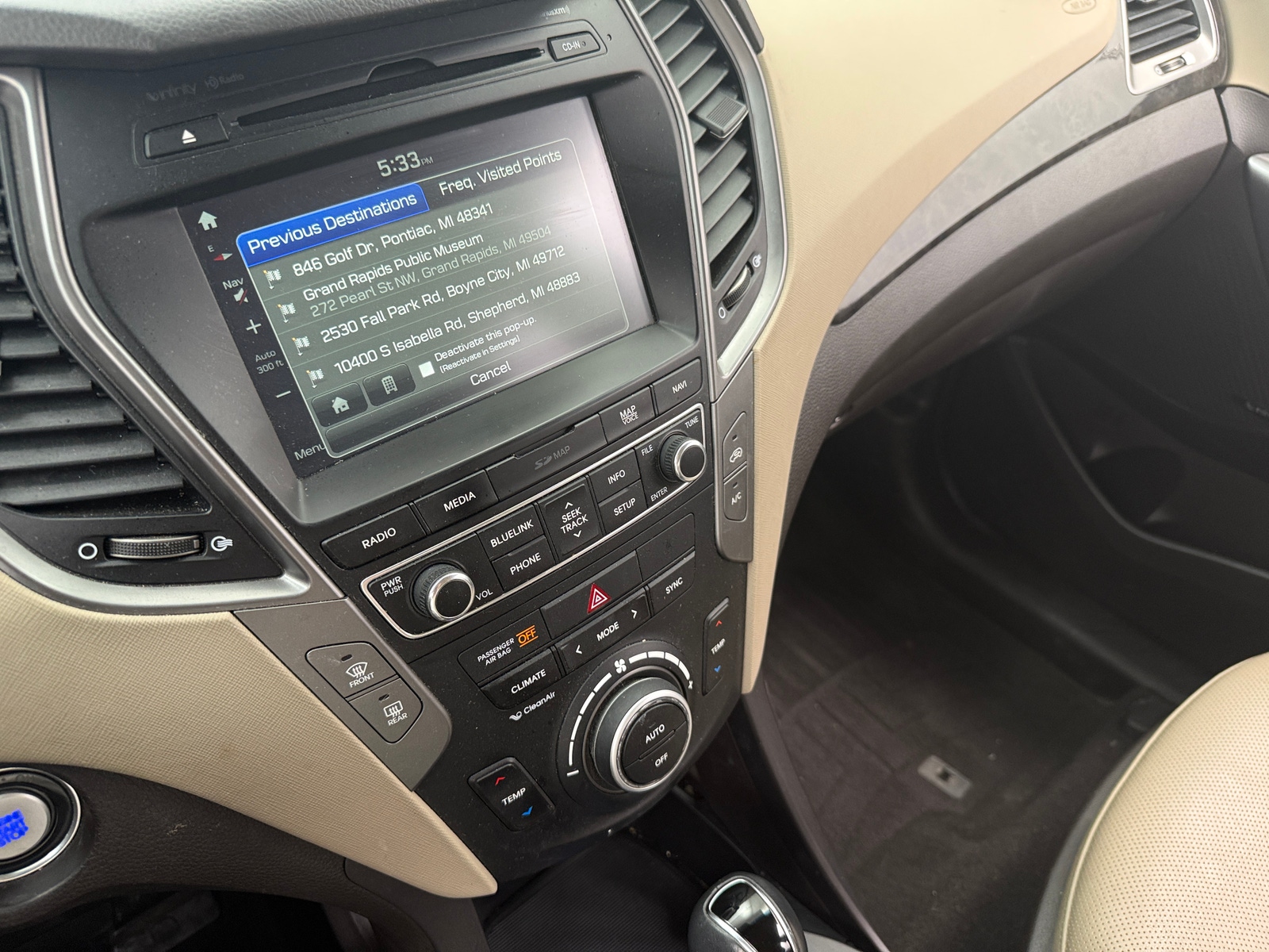 Thumbnail: 2017 Hyundai Santa Fe - 3