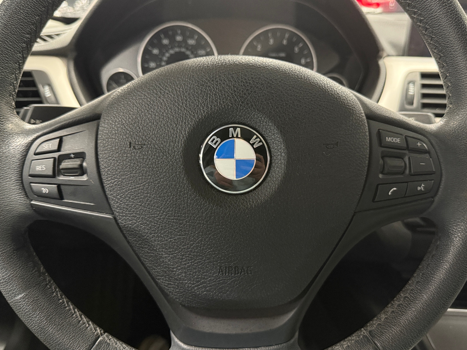 Thumbnail: 2018 BMW 3 Series - 4