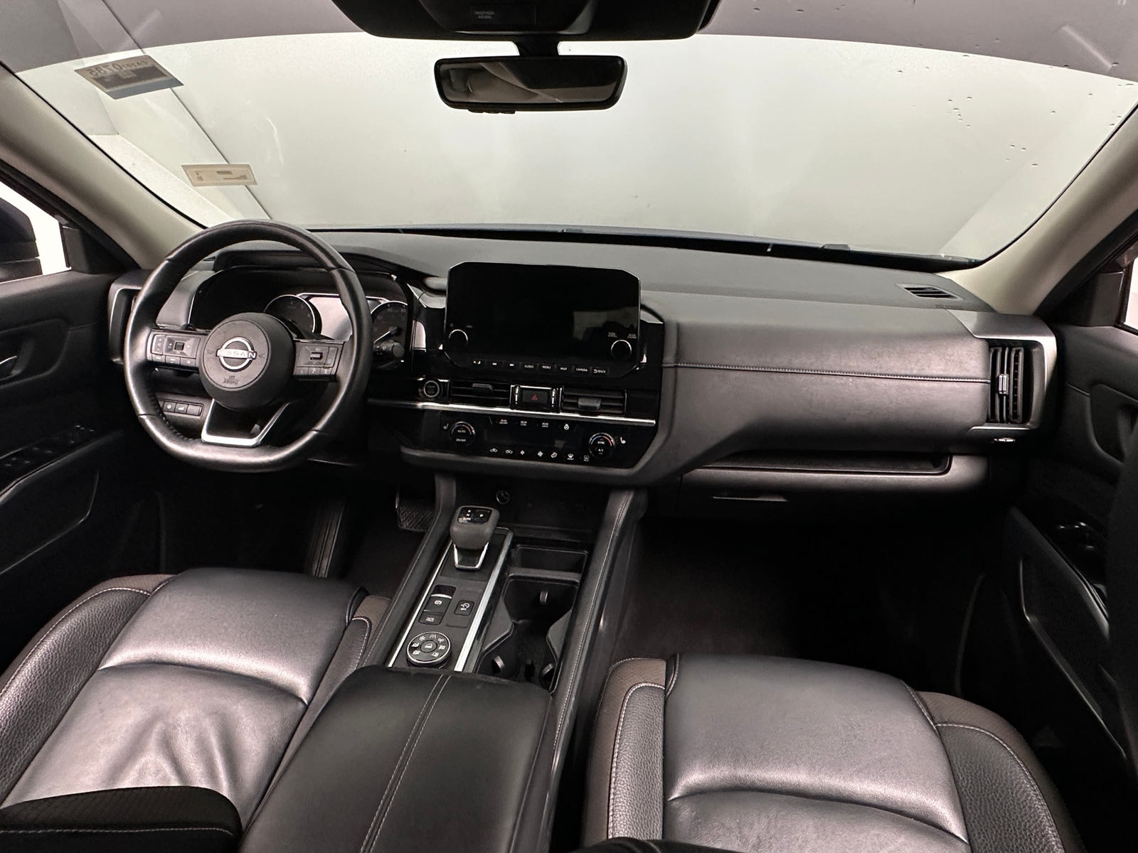 Thumbnail: 2023 Nissan Pathfinder - 2