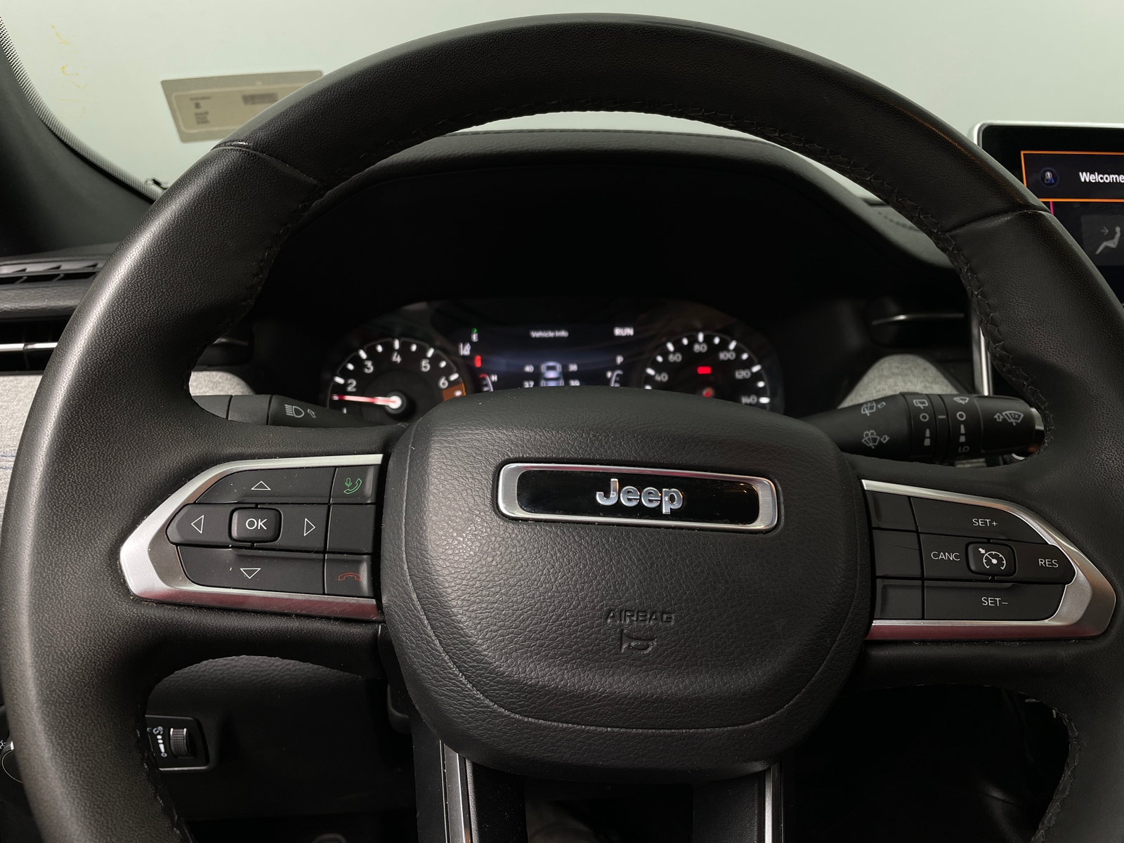 Thumbnail: 2023 Jeep Compass - 5