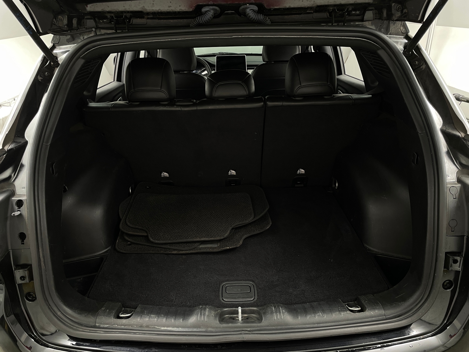 Thumbnail: 2023 Jeep Compass - 7