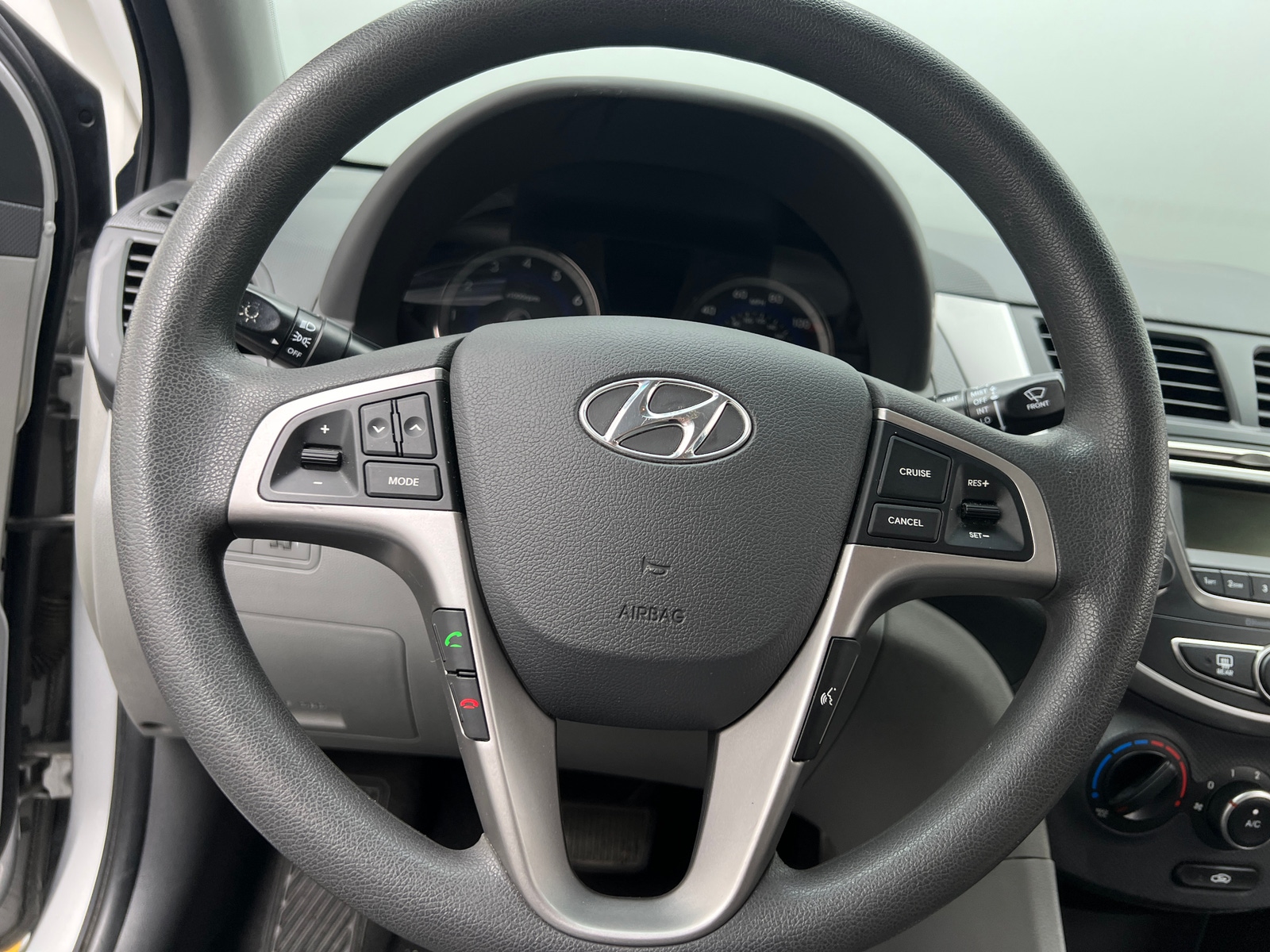 Thumbnail: 2017 Hyundai Accent - 5