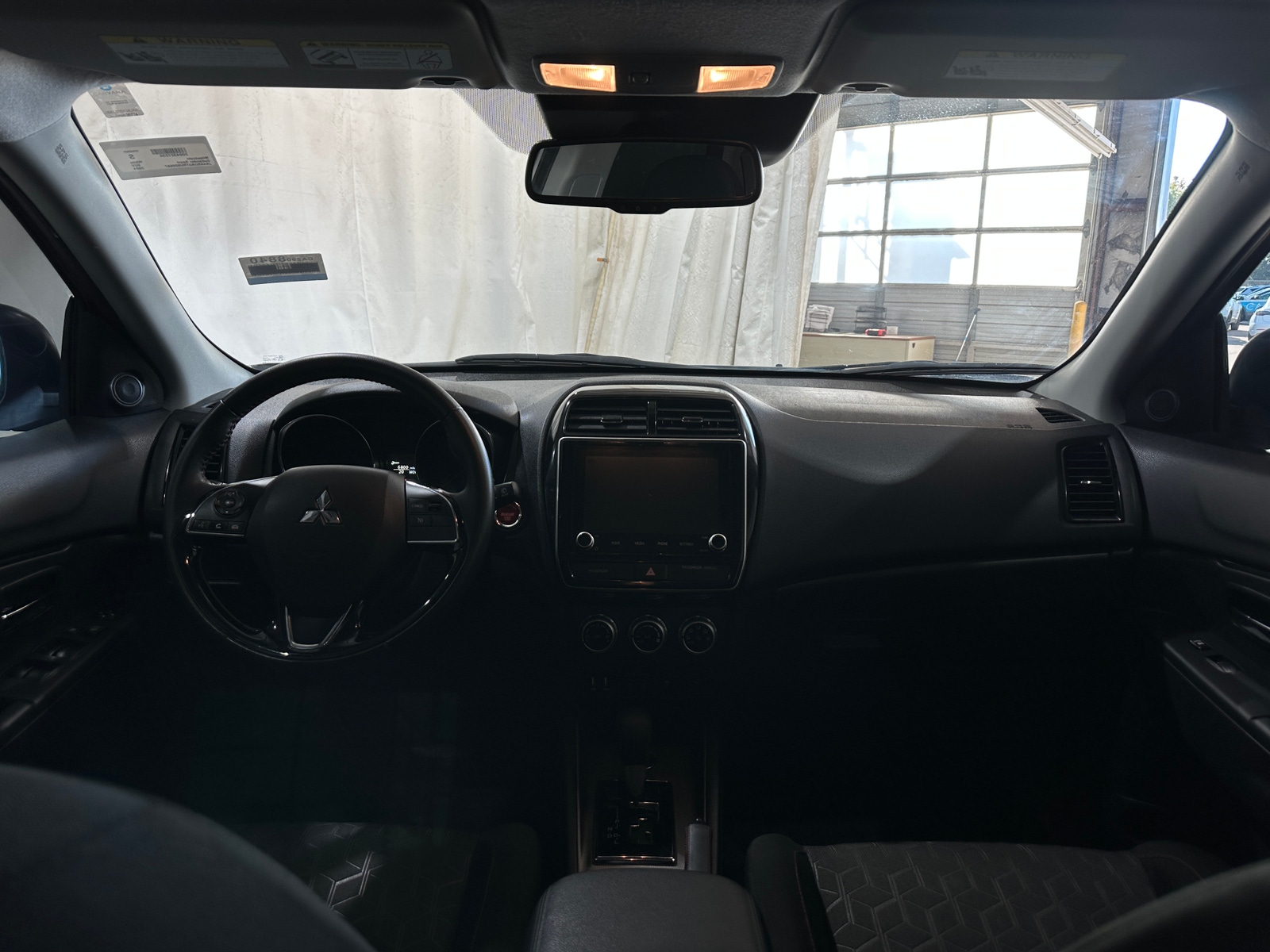 Thumbnail: 2024 Mitsubishi Outlander Sport - 3