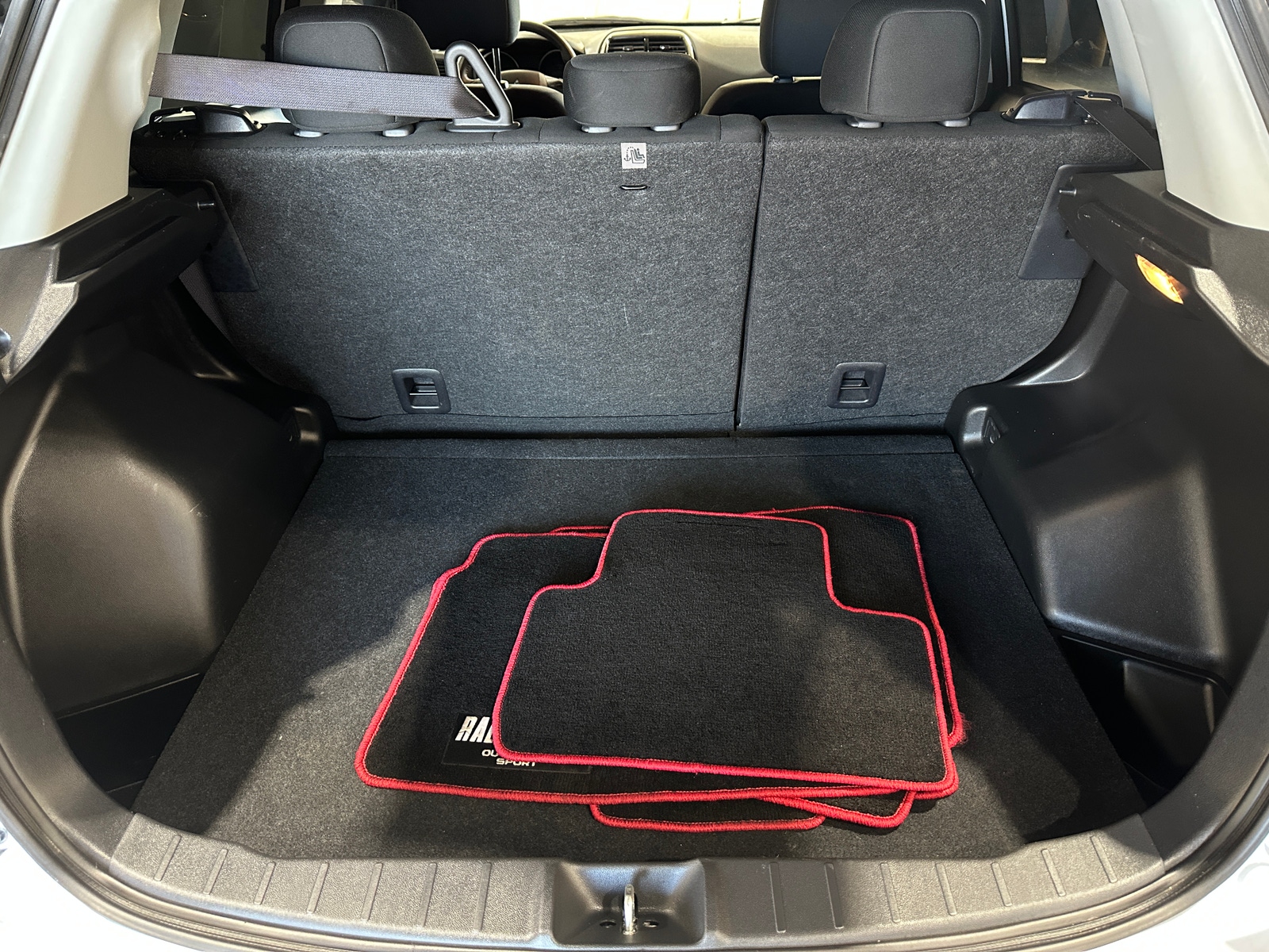 Thumbnail: 2024 Mitsubishi Outlander Sport - 7