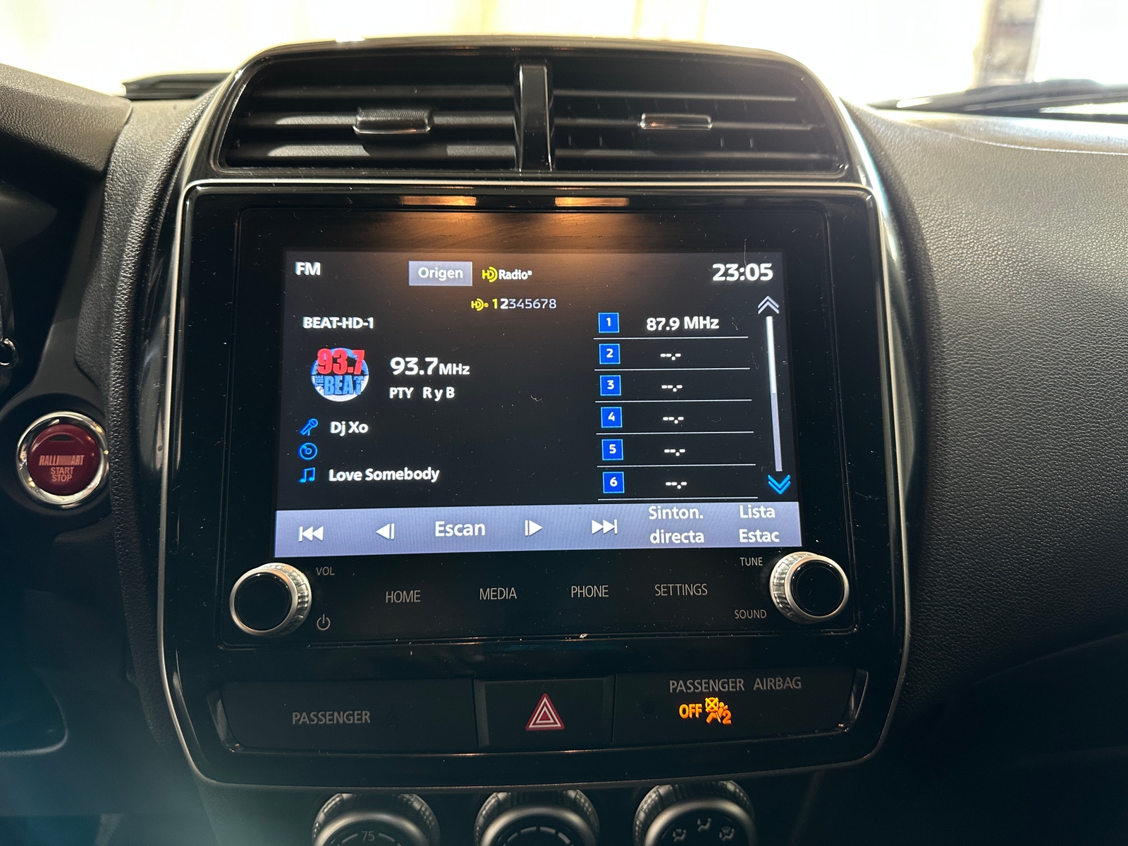 Thumbnail: 2024 Mitsubishi Outlander Sport - 4