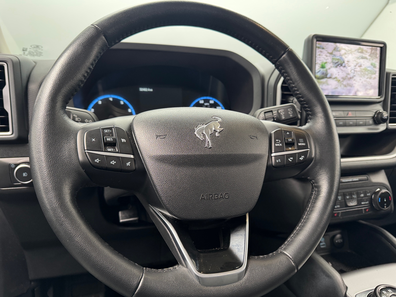 Thumbnail: 2022 Ford Bronco Sport - 5