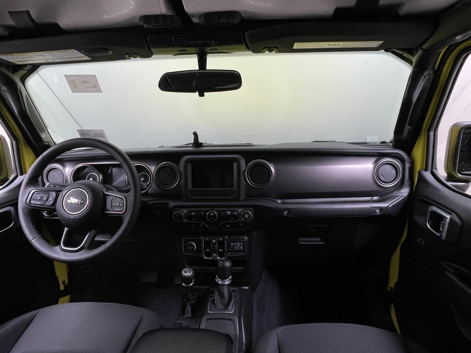 Thumbnail: 2023 Jeep Gladiator - 3