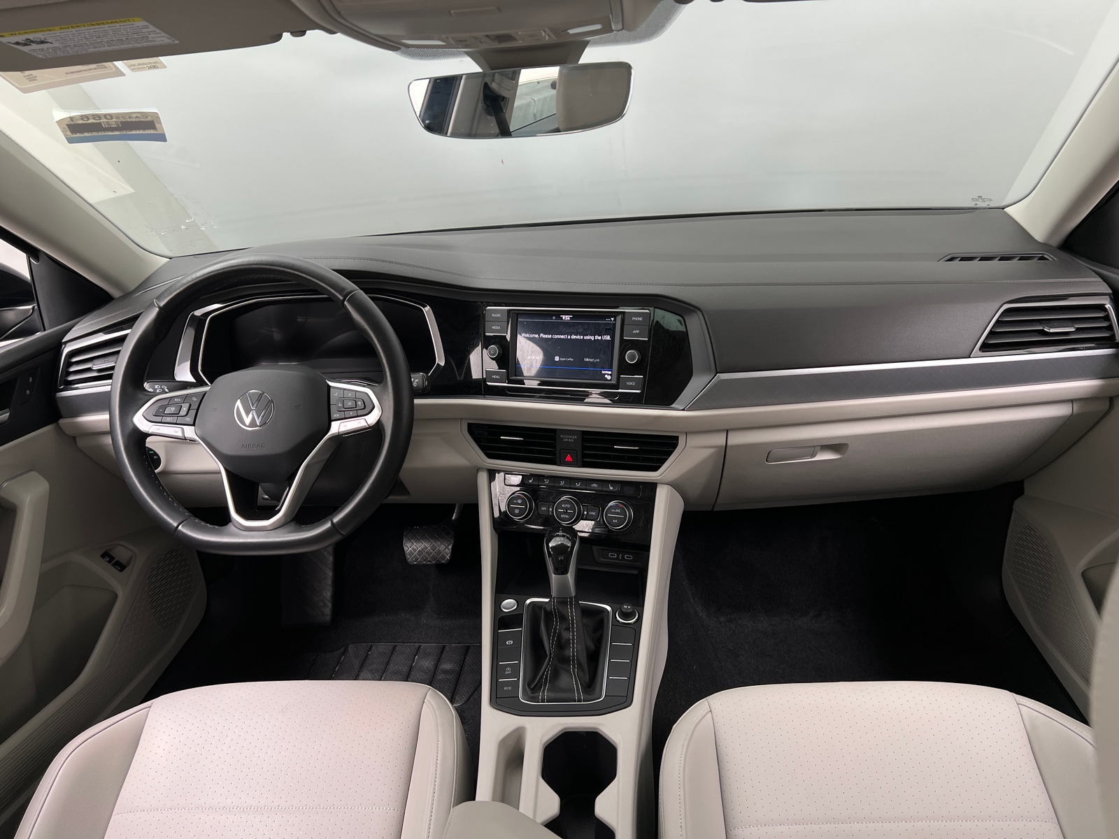 Thumbnail: 2023 Volkswagen Jetta - 2