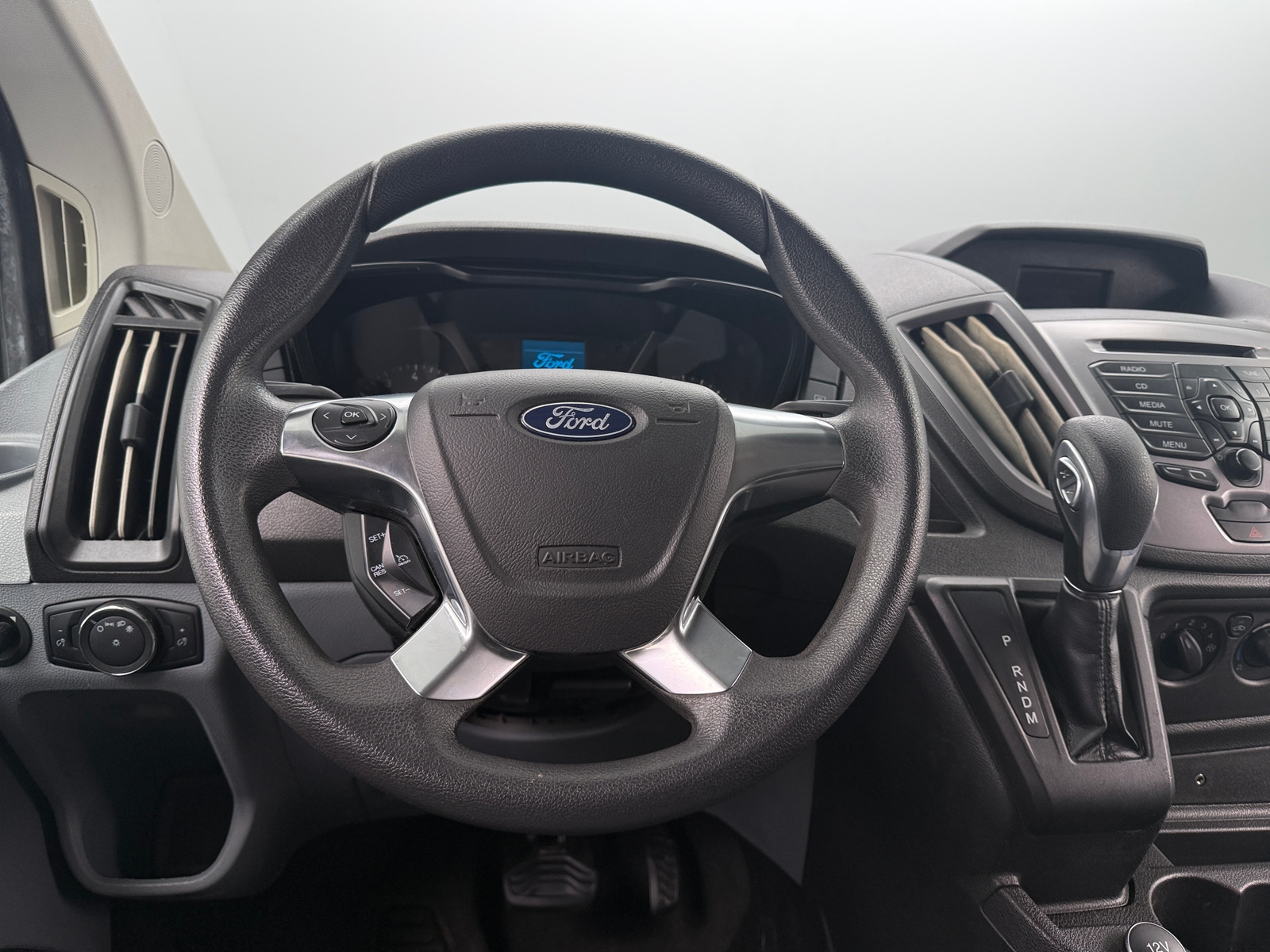 Thumbnail: 2018 Ford Transit Series - 5