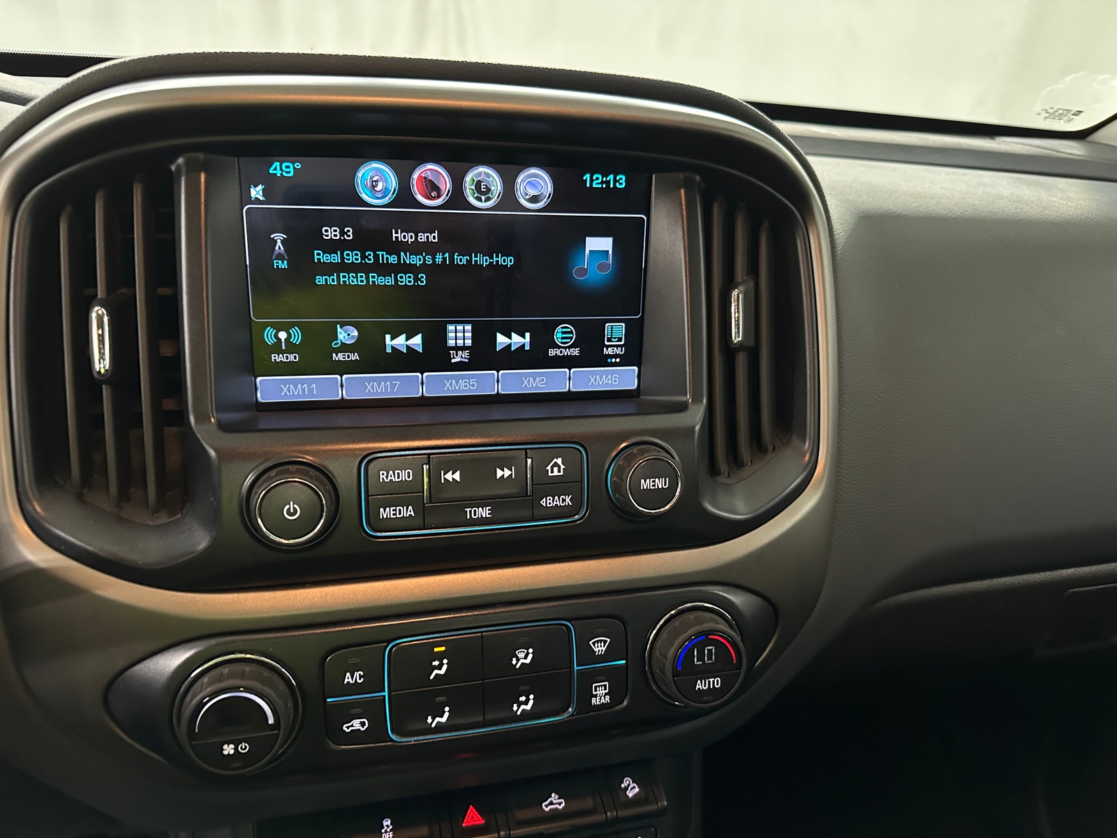 Thumbnail: 2016 Chevrolet Colorado - 3