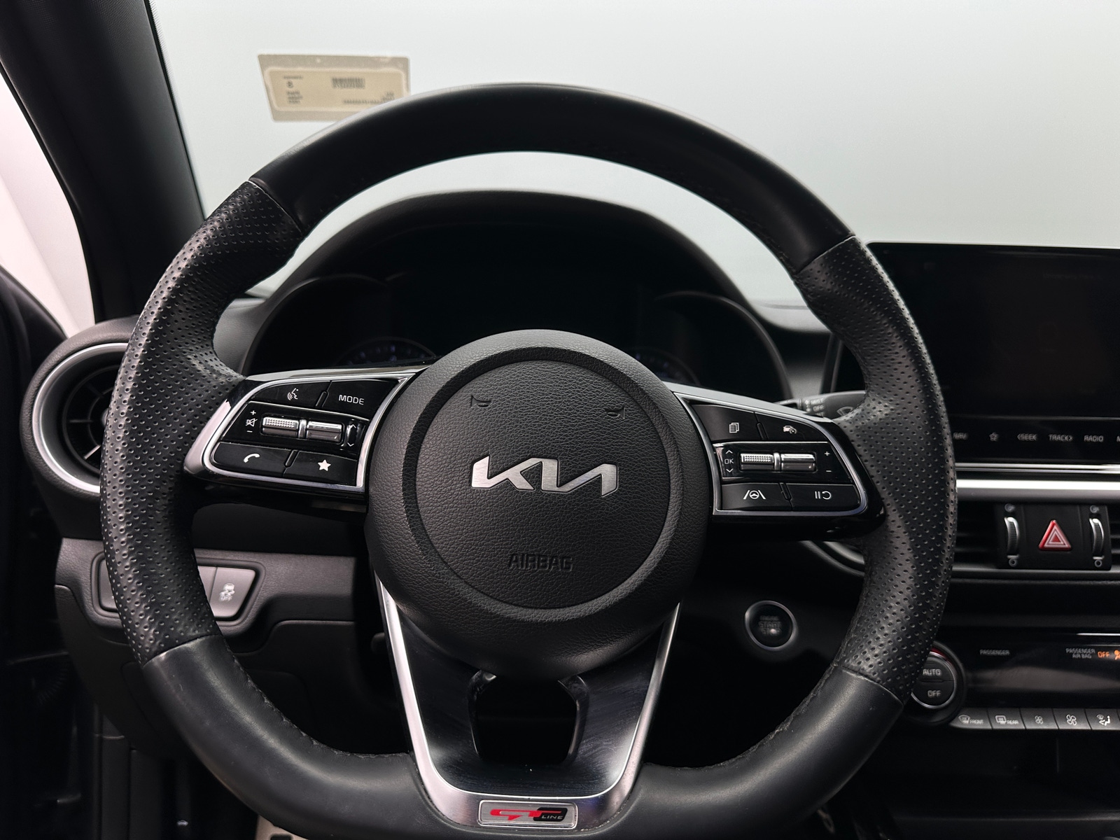 Thumbnail: 2023 Kia Forte - 5