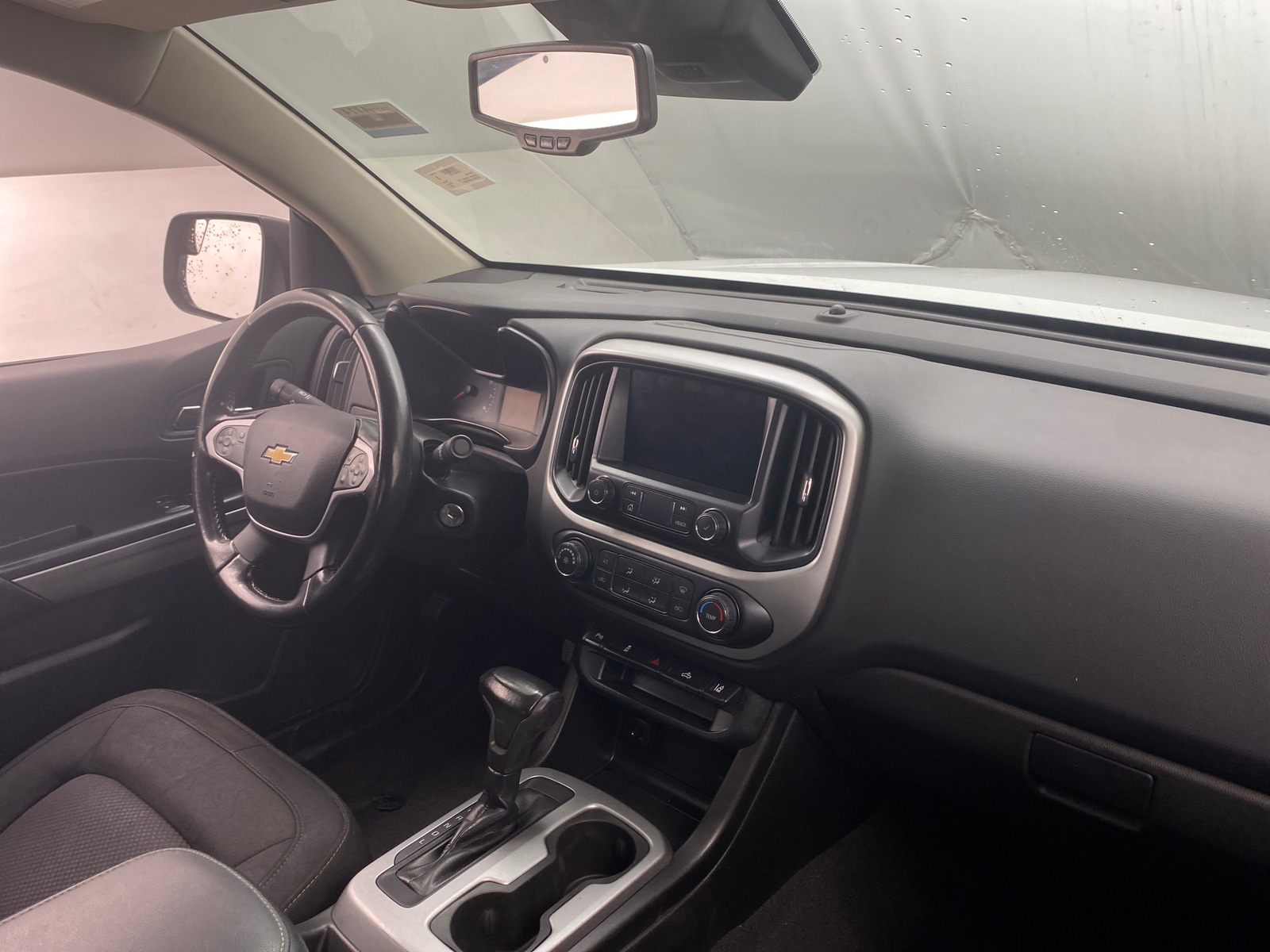 Thumbnail: 2021 Chevrolet Colorado - 3