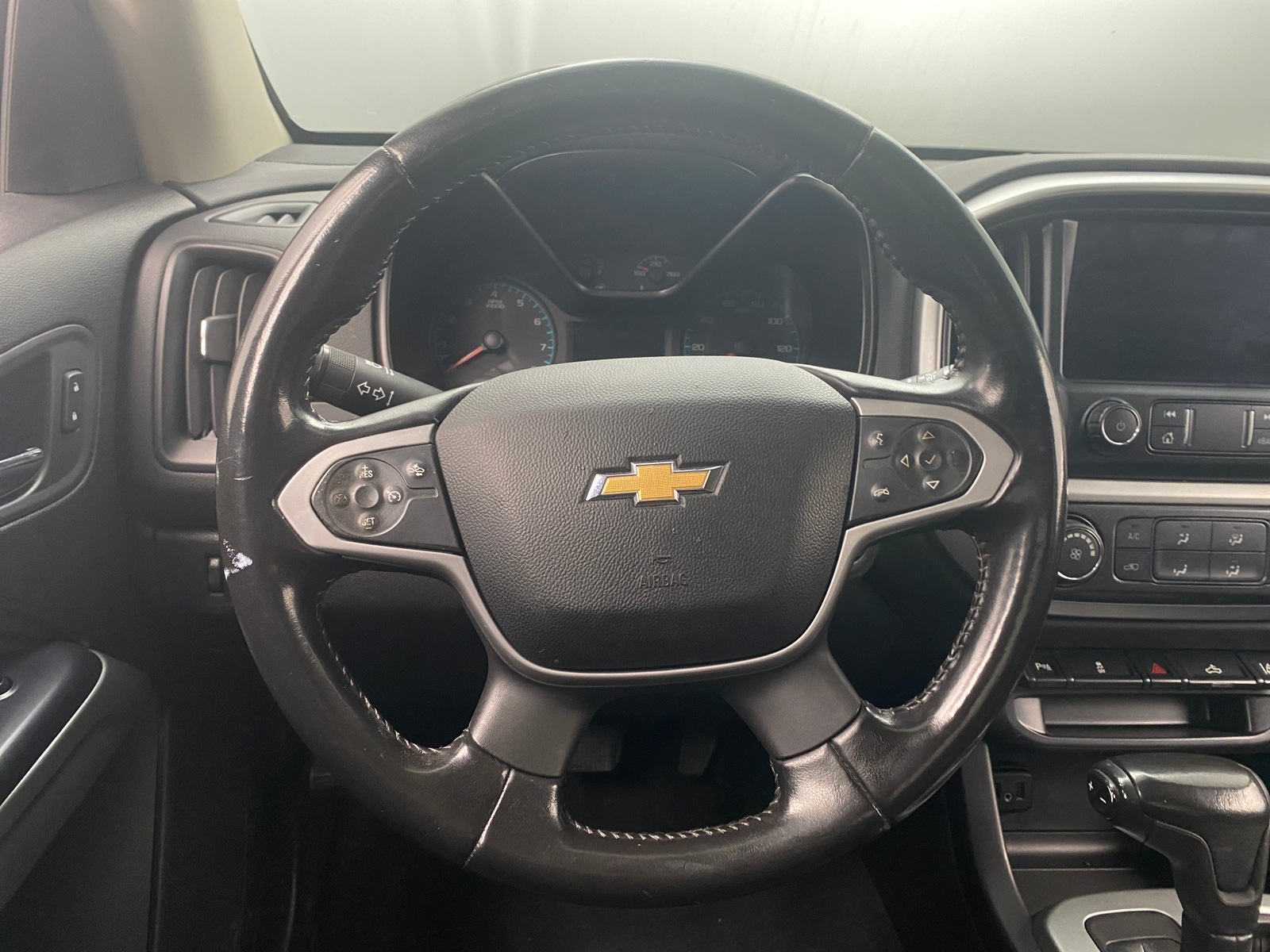 Thumbnail: 2021 Chevrolet Colorado - 5