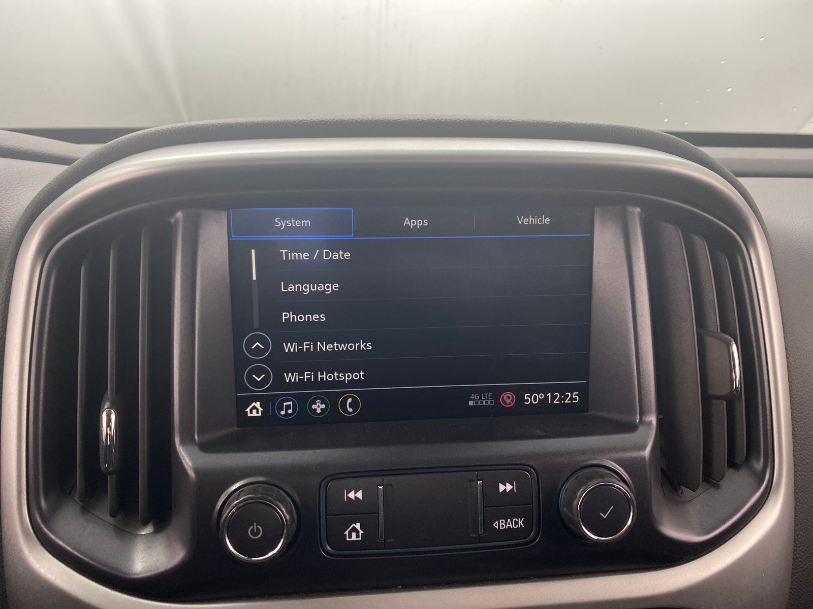 Thumbnail: 2021 Chevrolet Colorado - 4