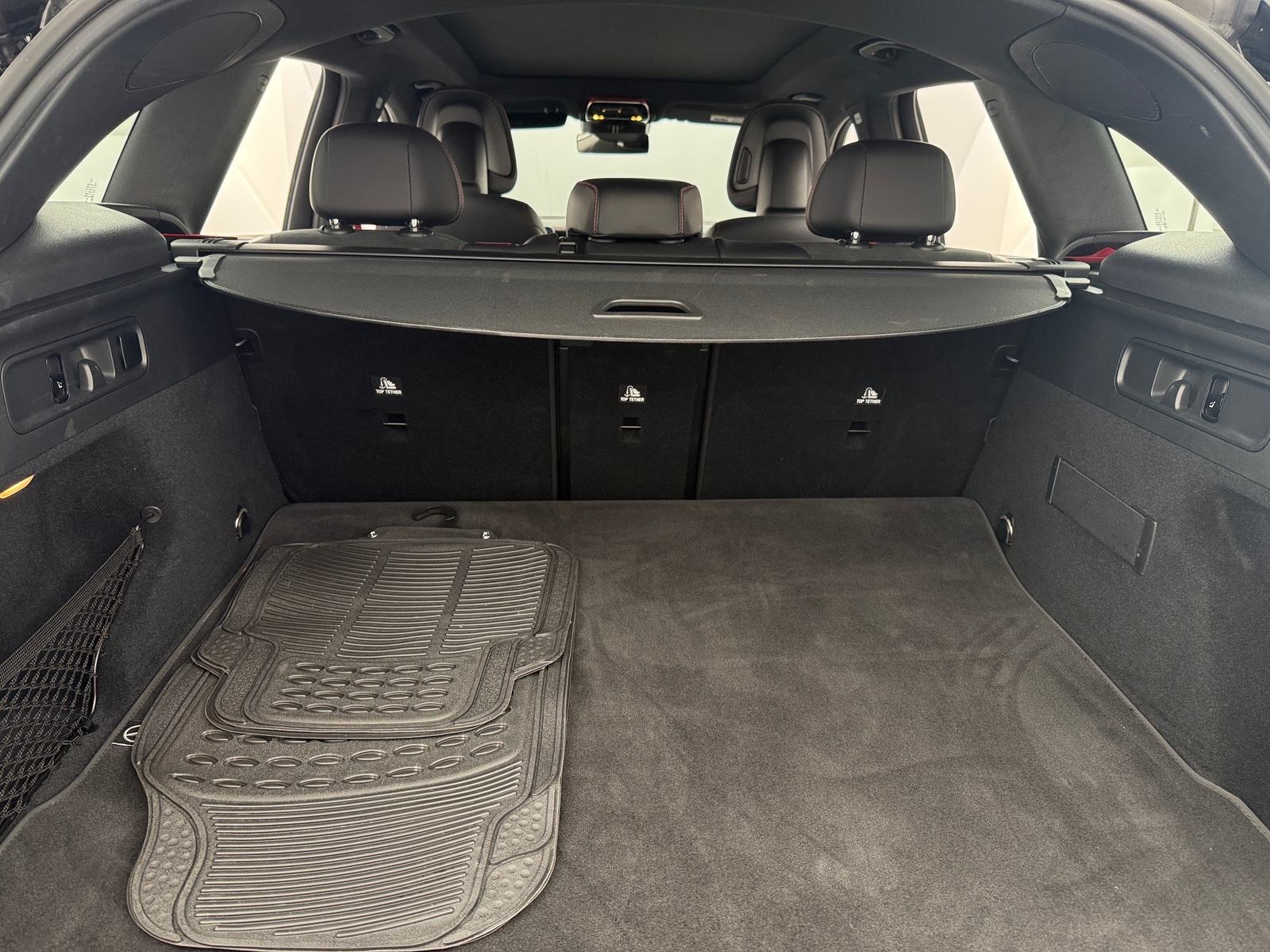 Thumbnail: 2025 Mercedes-Benz GLC - 6