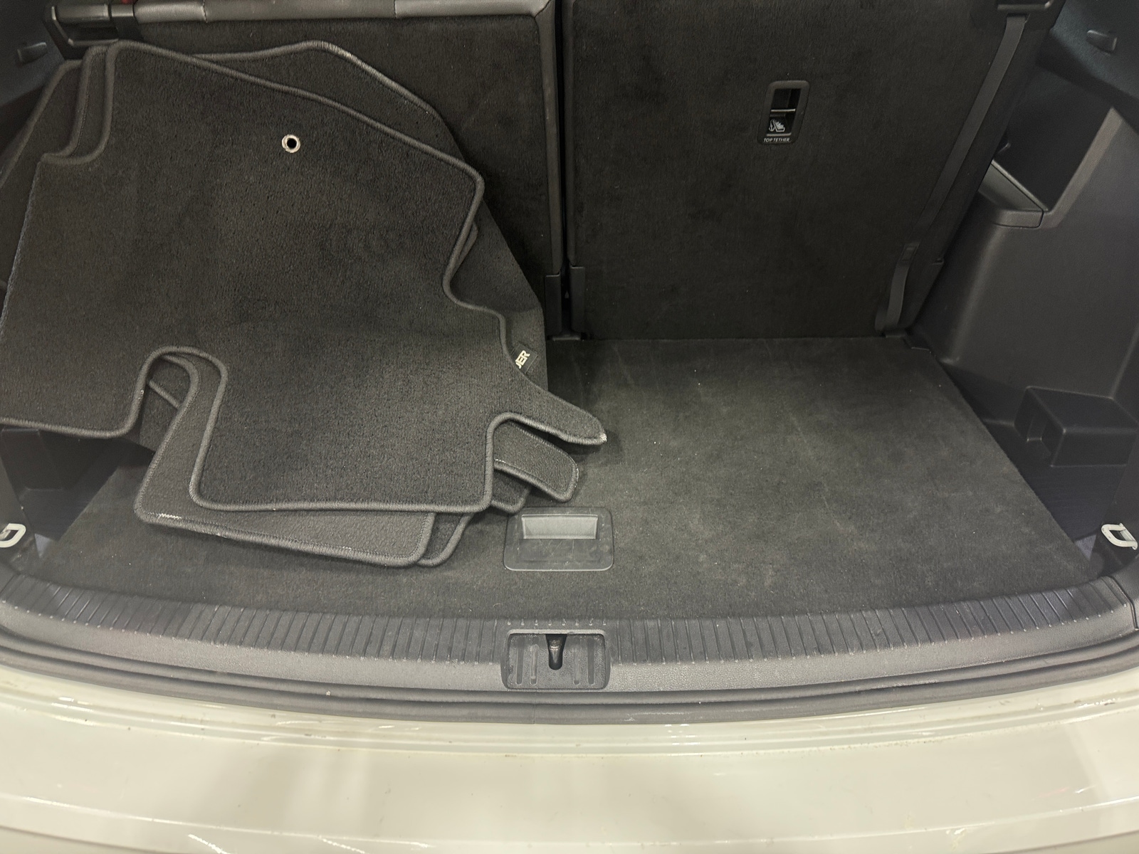 Thumbnail: 2025 Volkswagen Atlas - 6