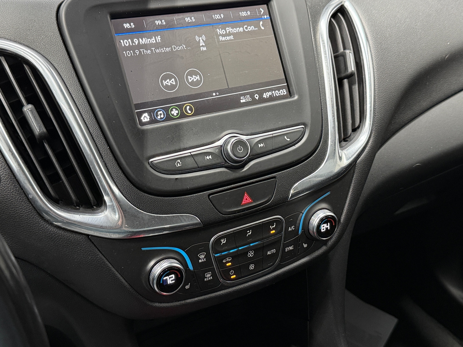 Thumbnail: 2019 Chevrolet Equinox - 4