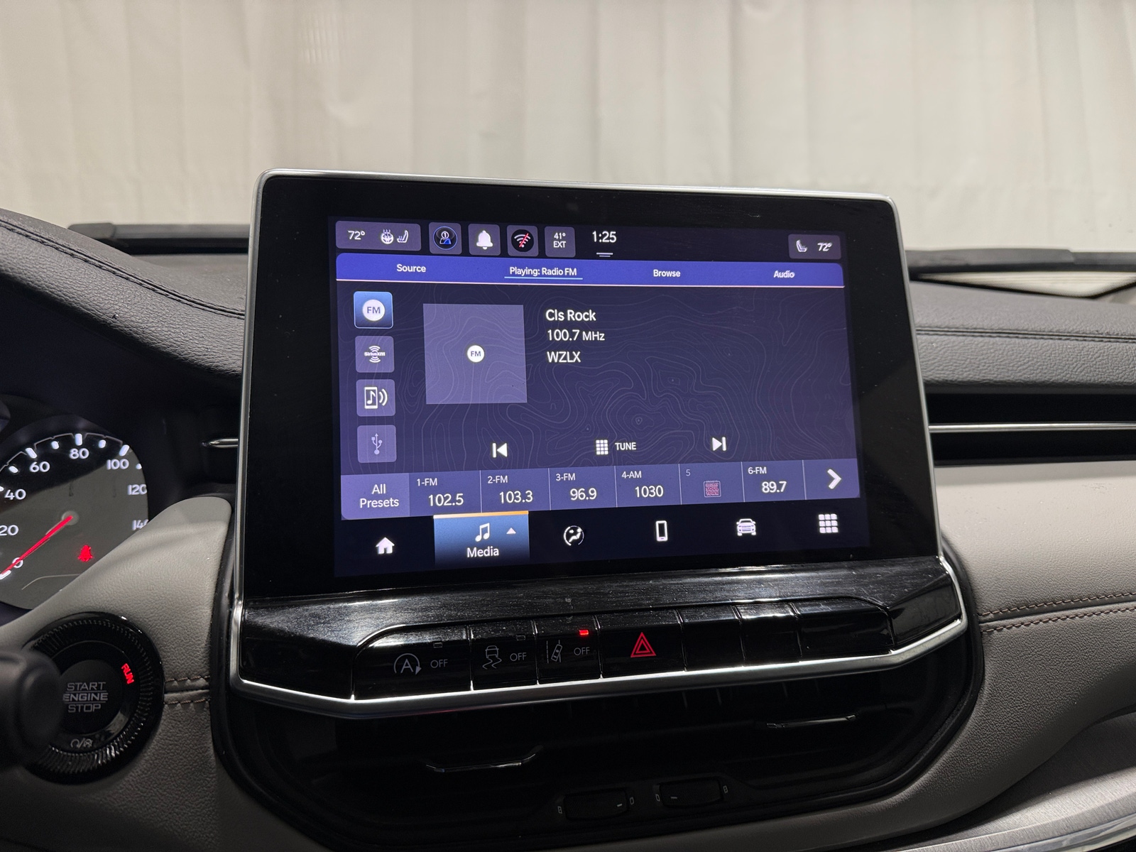 Thumbnail: 2022 Jeep Compass - 3