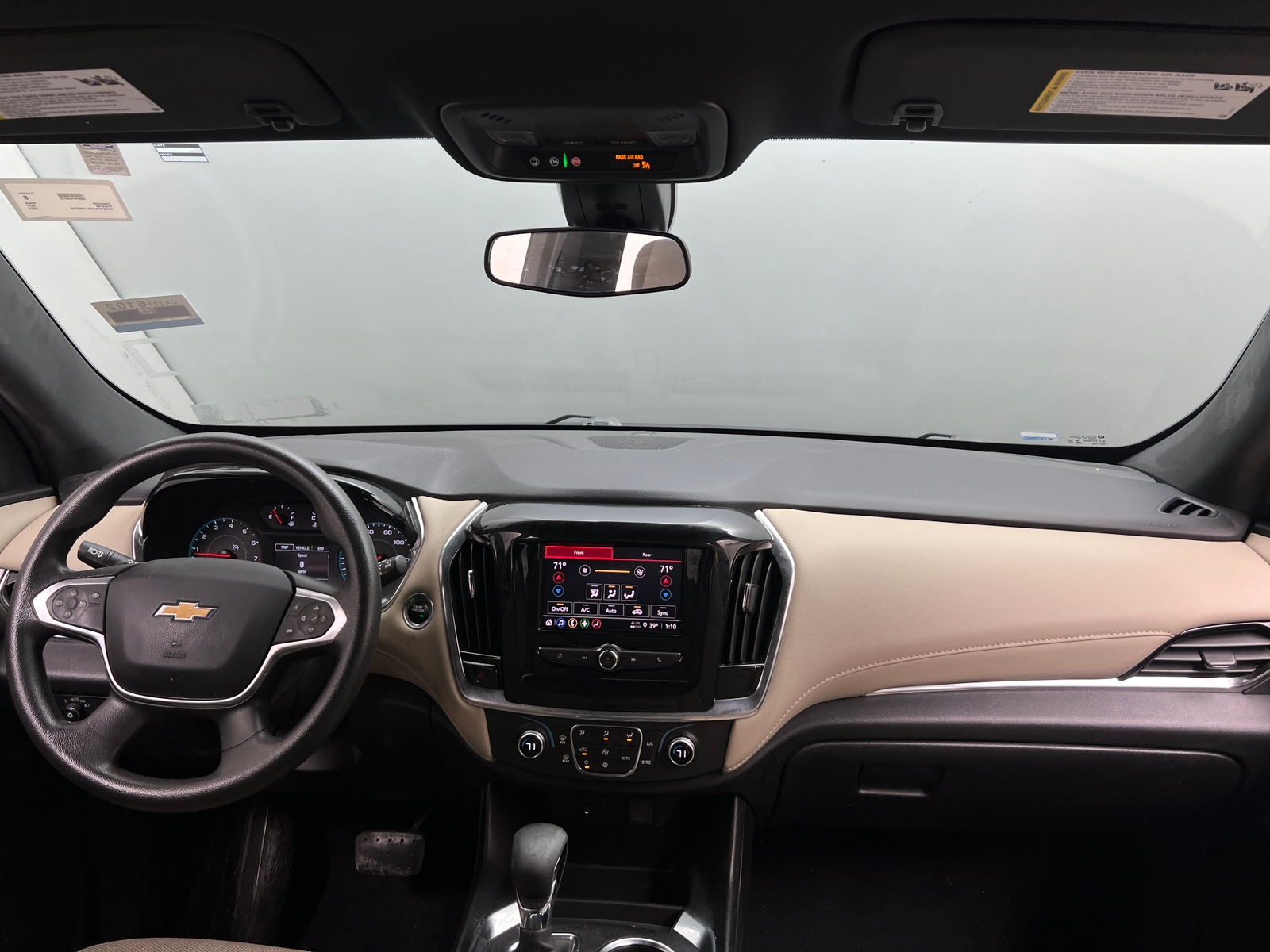 Thumbnail: 2023 Chevrolet Traverse - 3