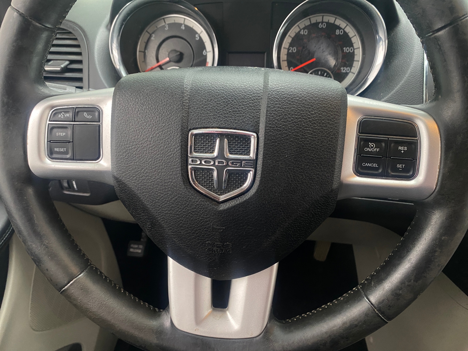 Thumbnail: 2017 Dodge Grand Caravan - 5