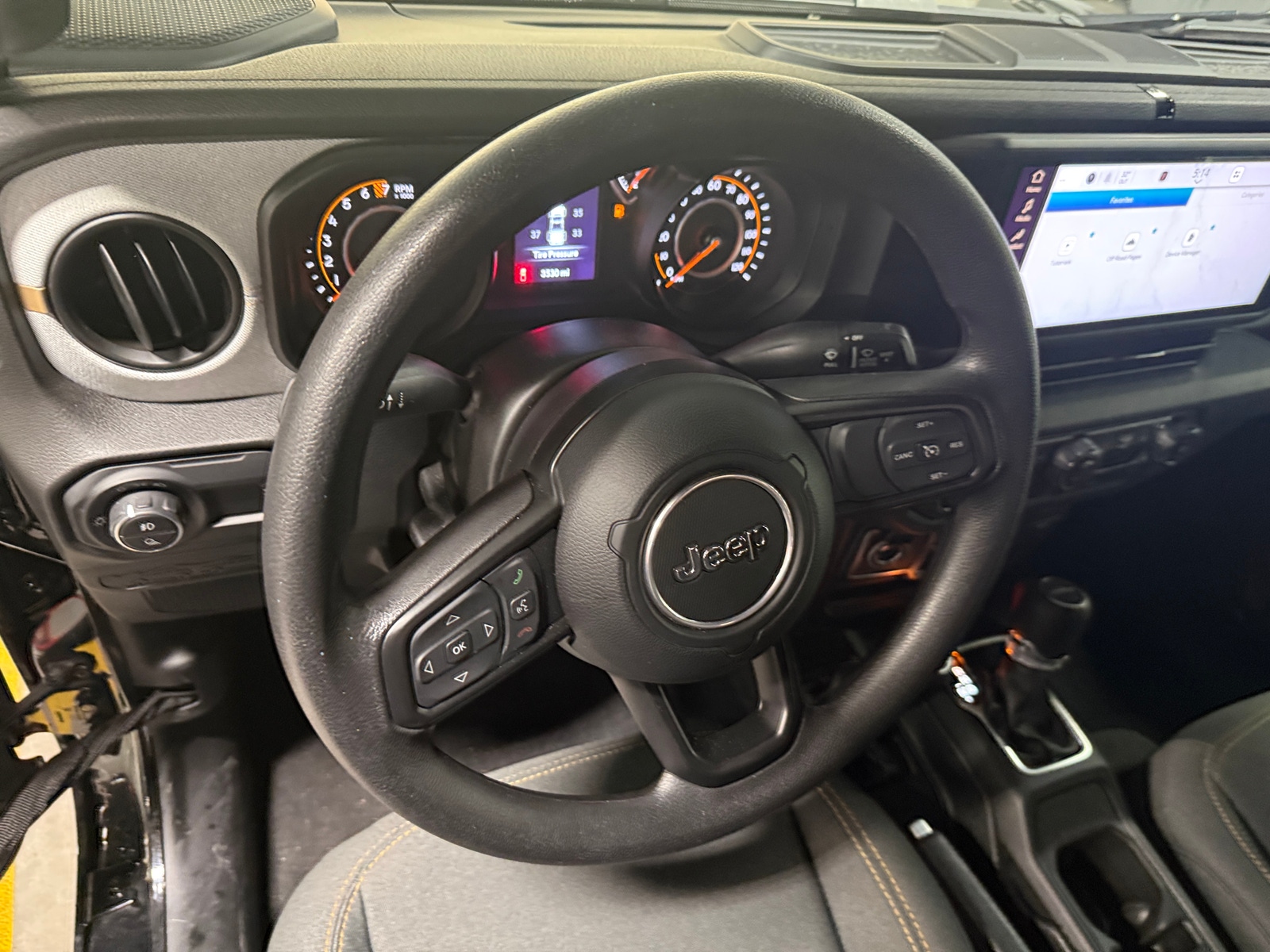 Thumbnail: 2025 Jeep Gladiator - 5