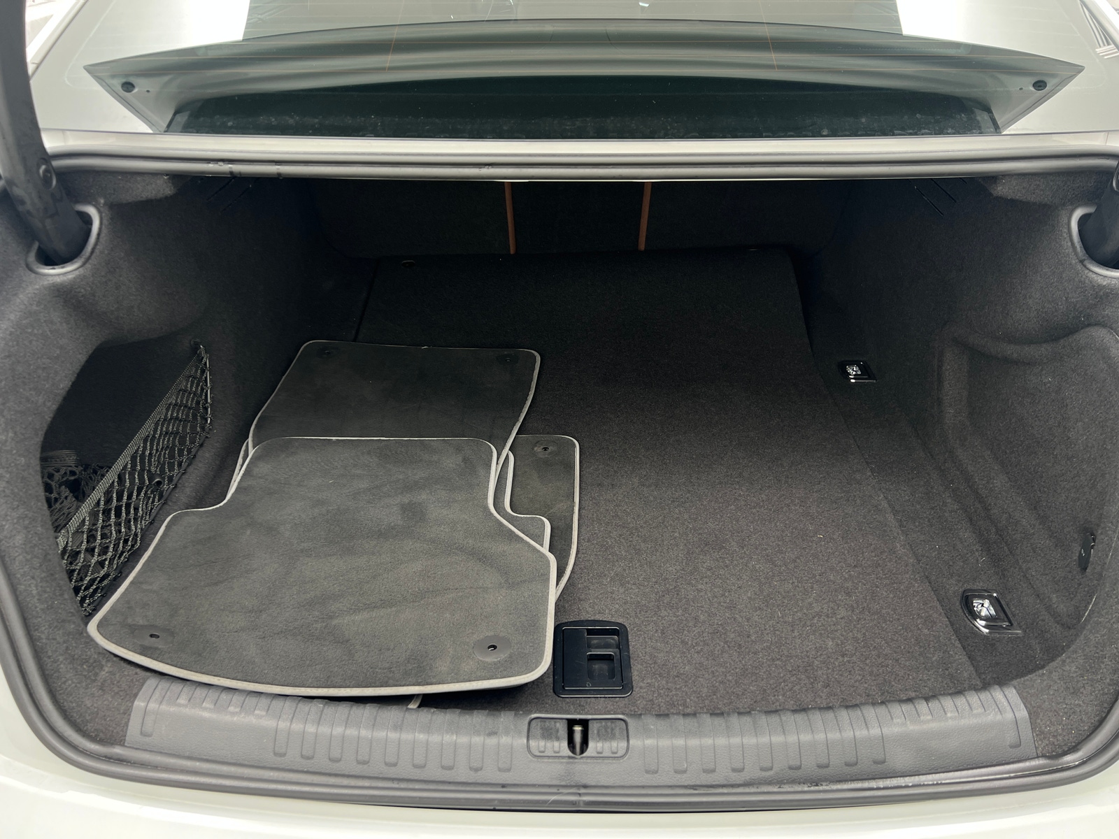 Thumbnail: 2019 Audi A6 - 6