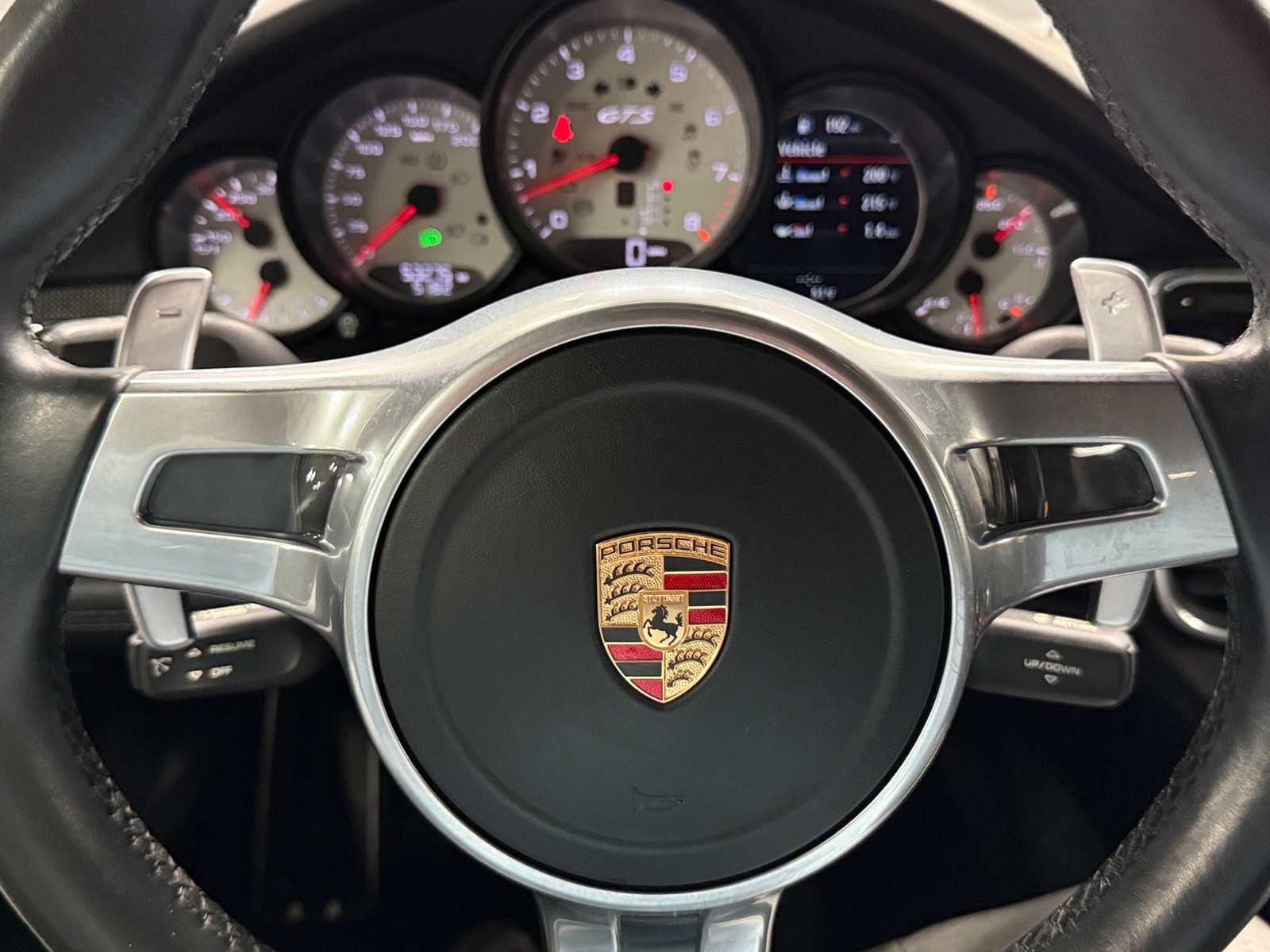 Thumbnail: 2015 Porsche Panamera - 4