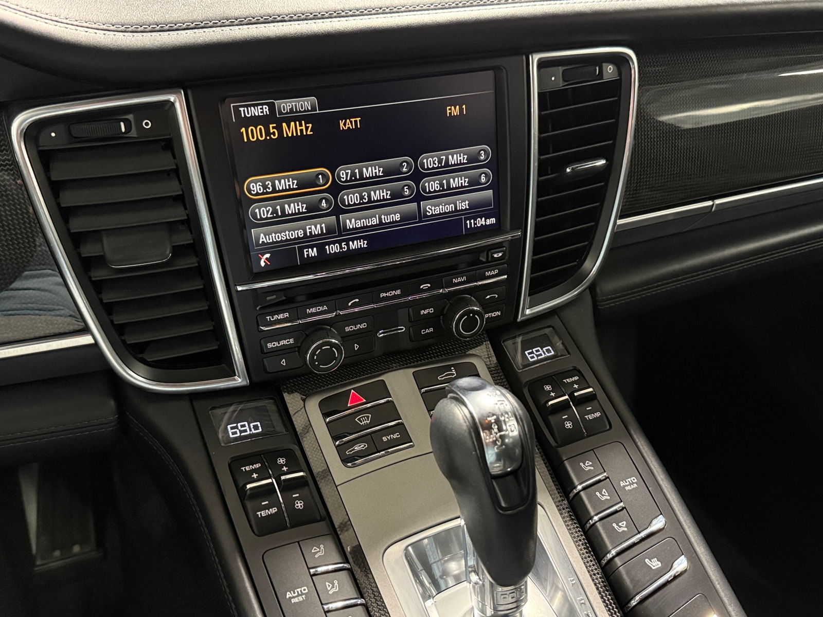 Thumbnail: 2015 Porsche Panamera - 3