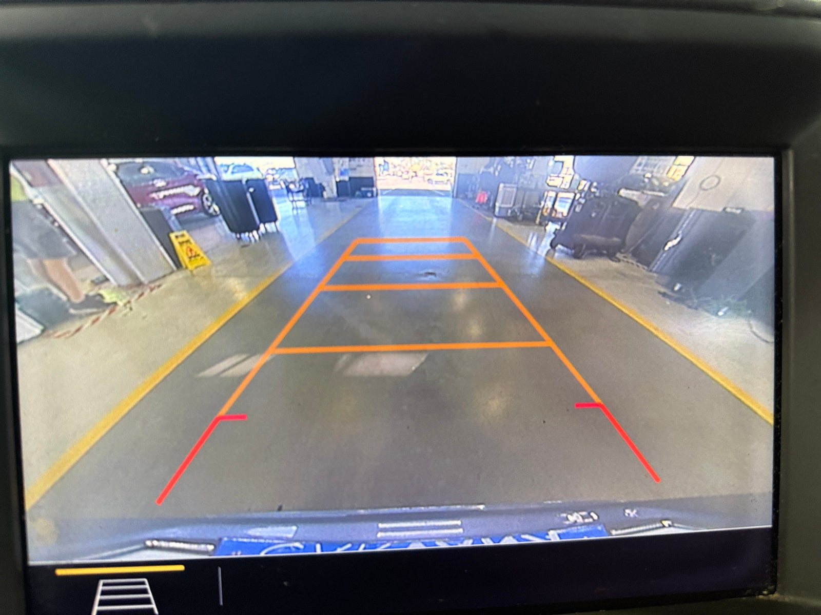 Thumbnail: 2020 GMC Terrain - 3