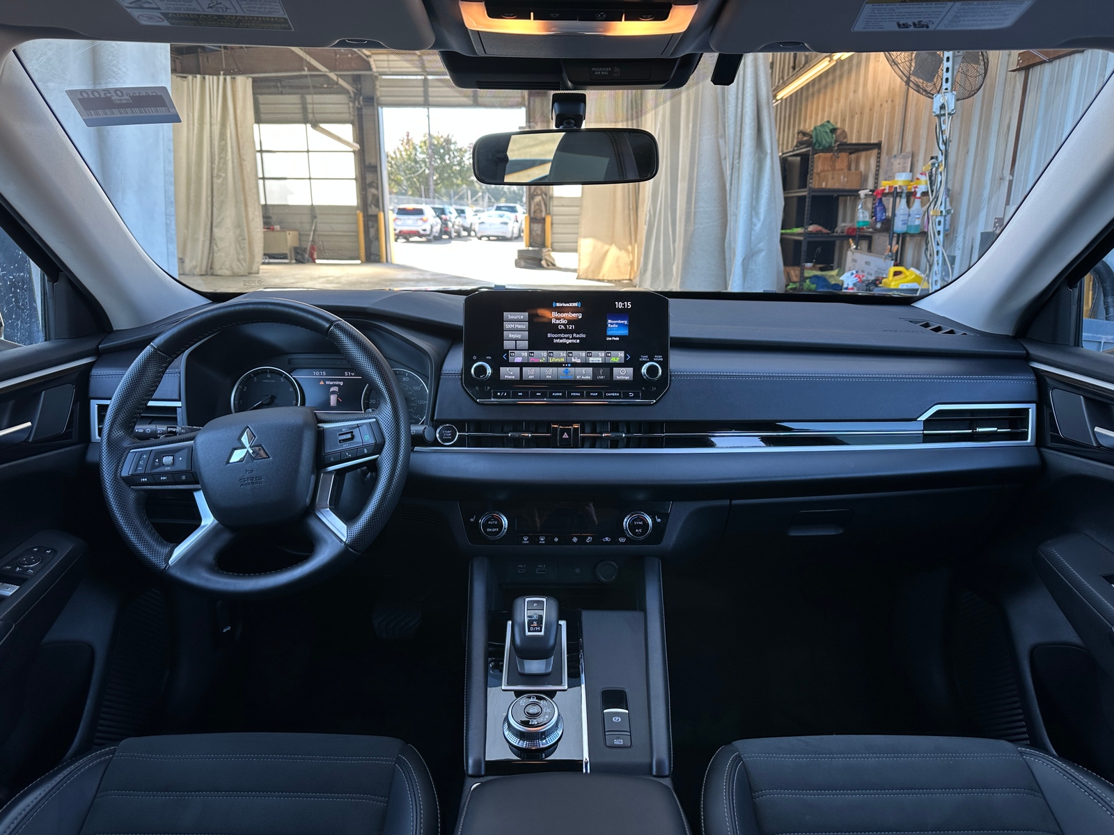 Thumbnail: 2024 Mitsubishi Outlander - 2