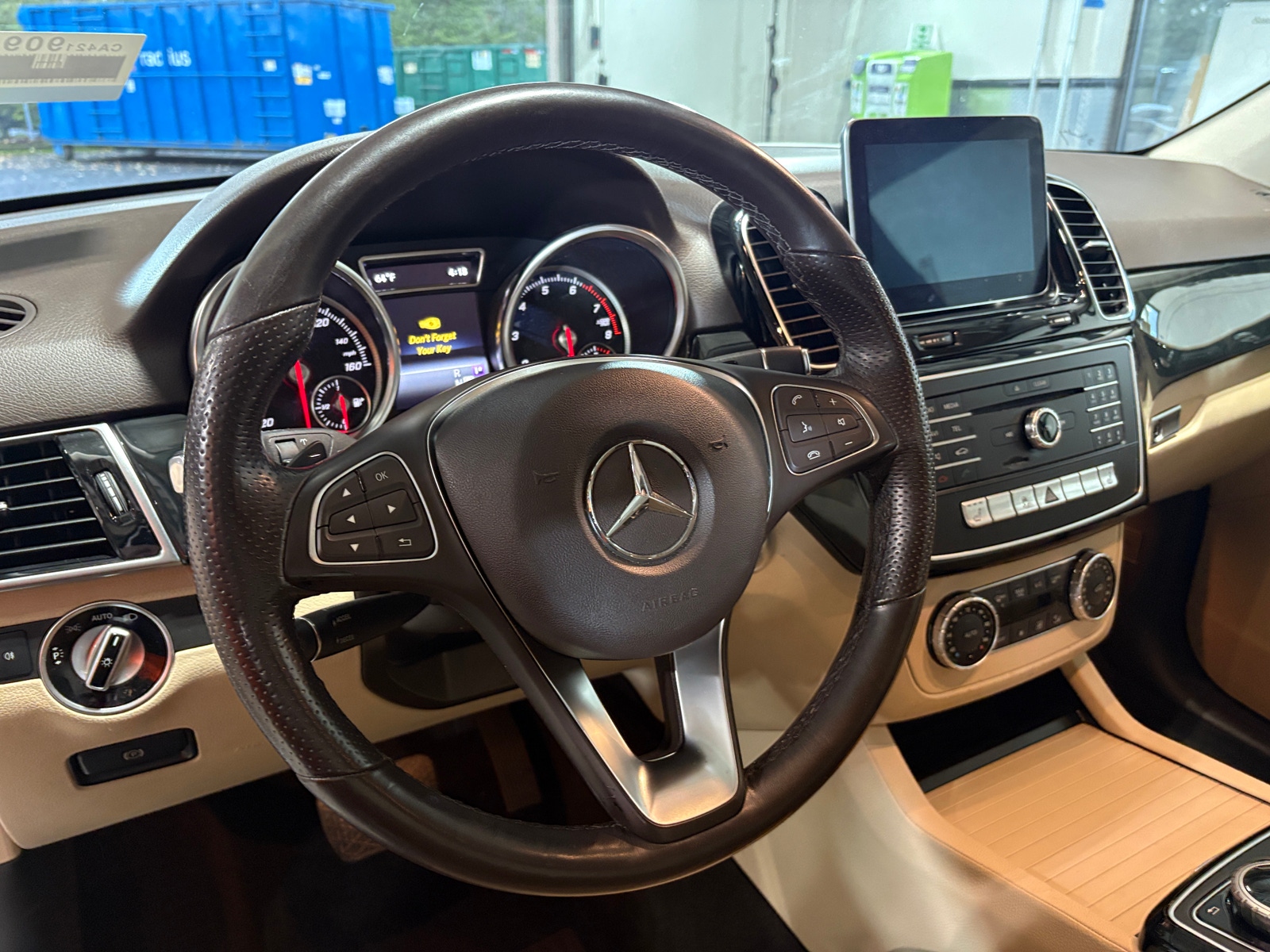 Thumbnail: 2017 Mercedes-Benz GLE - 4