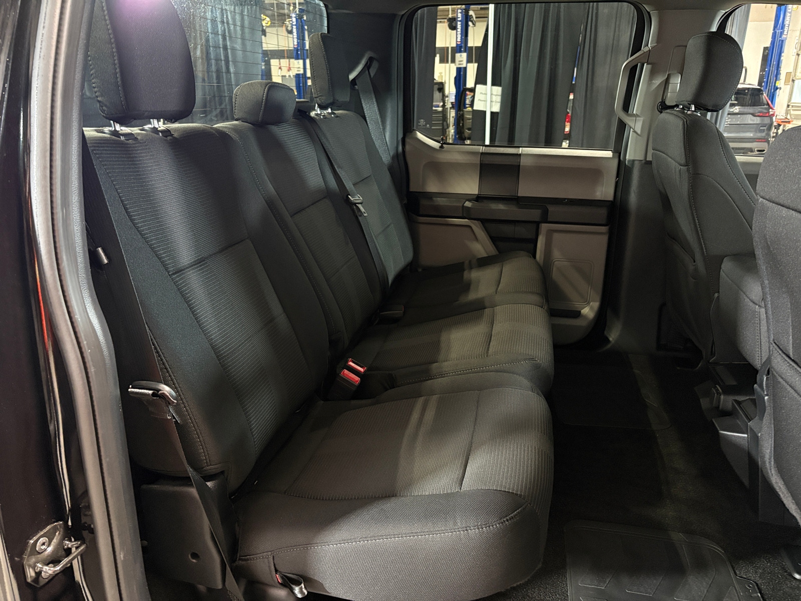 Thumbnail: 2020 Ford Econoline - 6