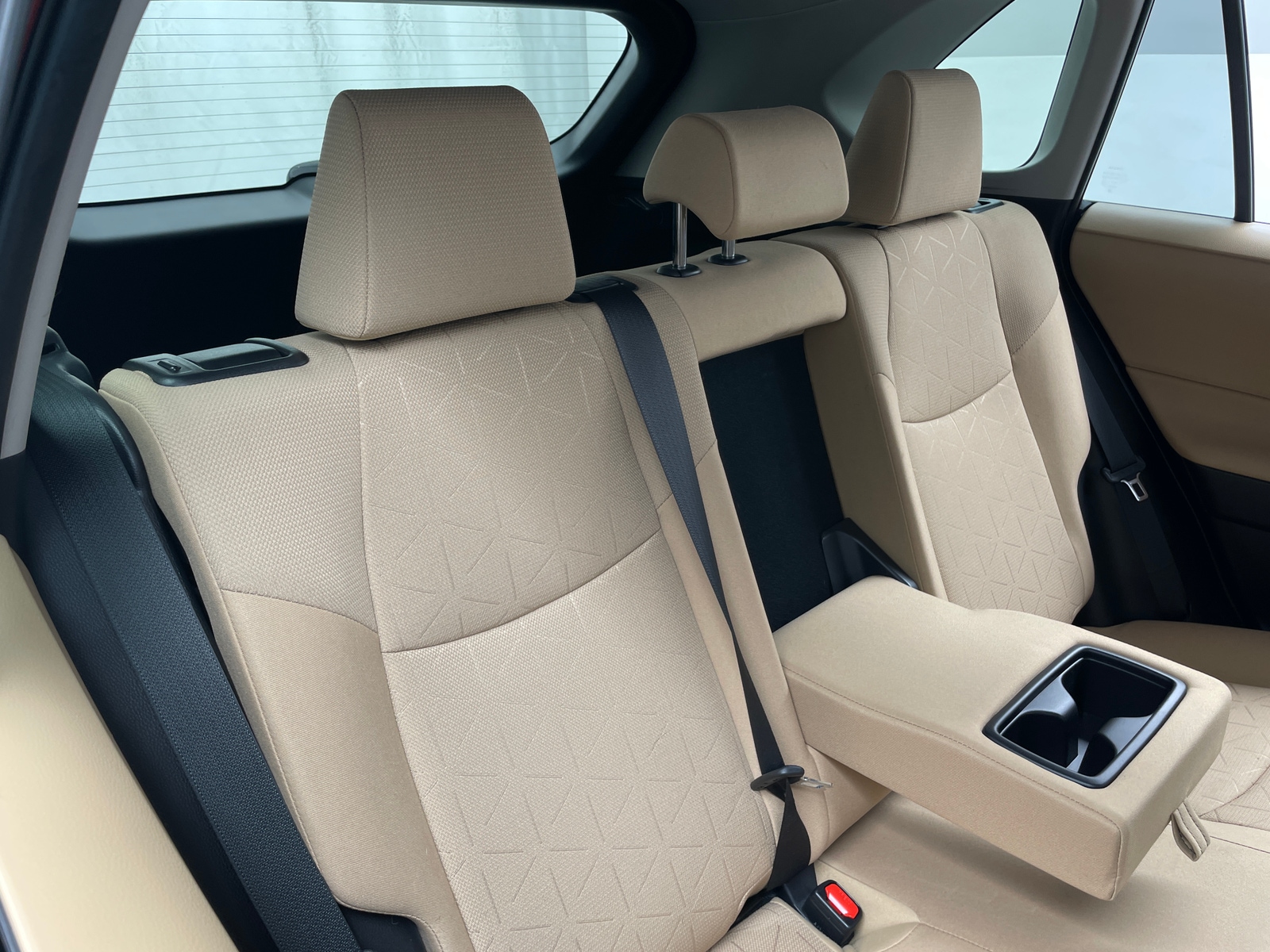 Thumbnail: 2019 Toyota RAV4 - 6