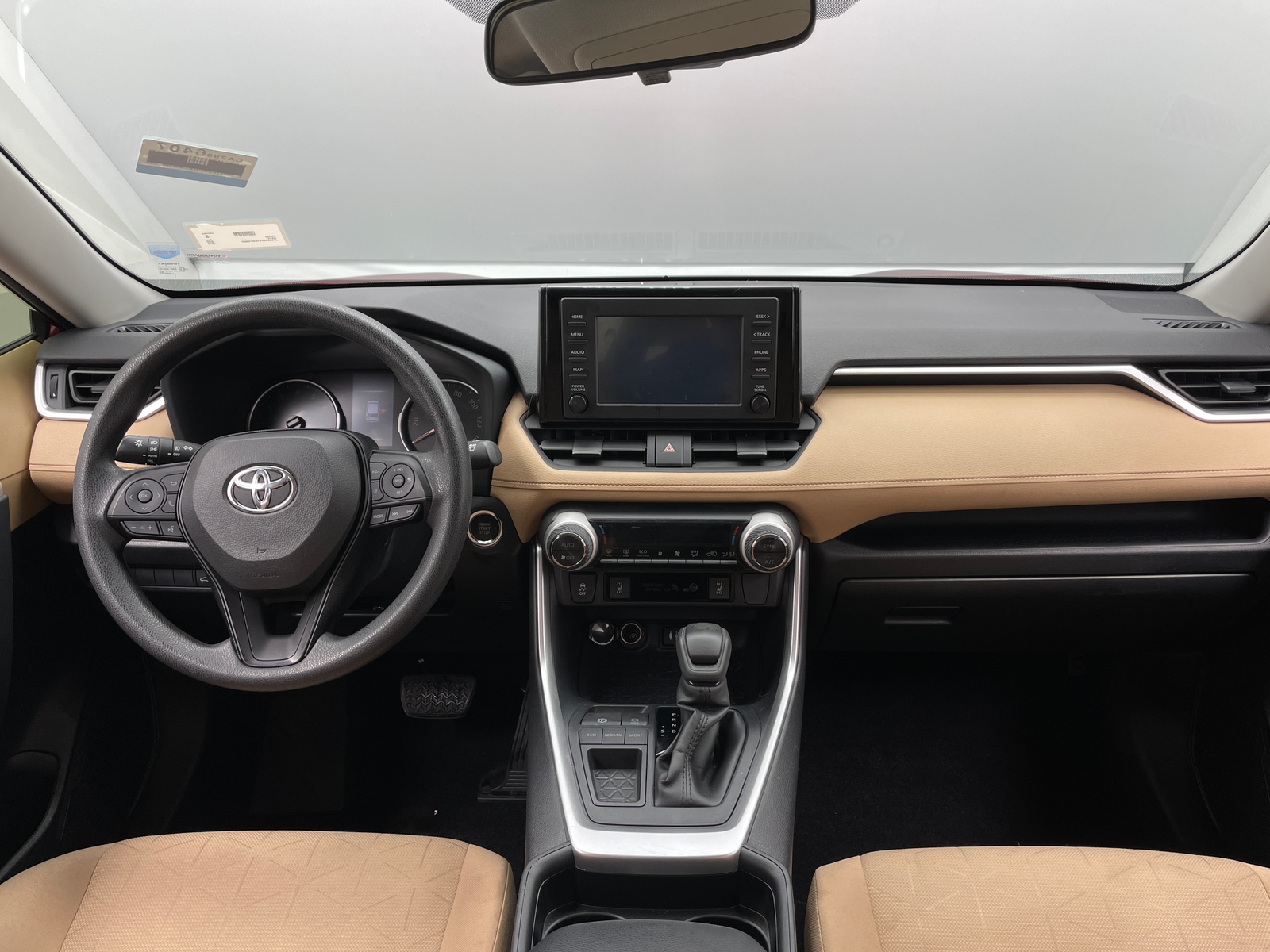 Thumbnail: 2019 Toyota RAV4 - 3