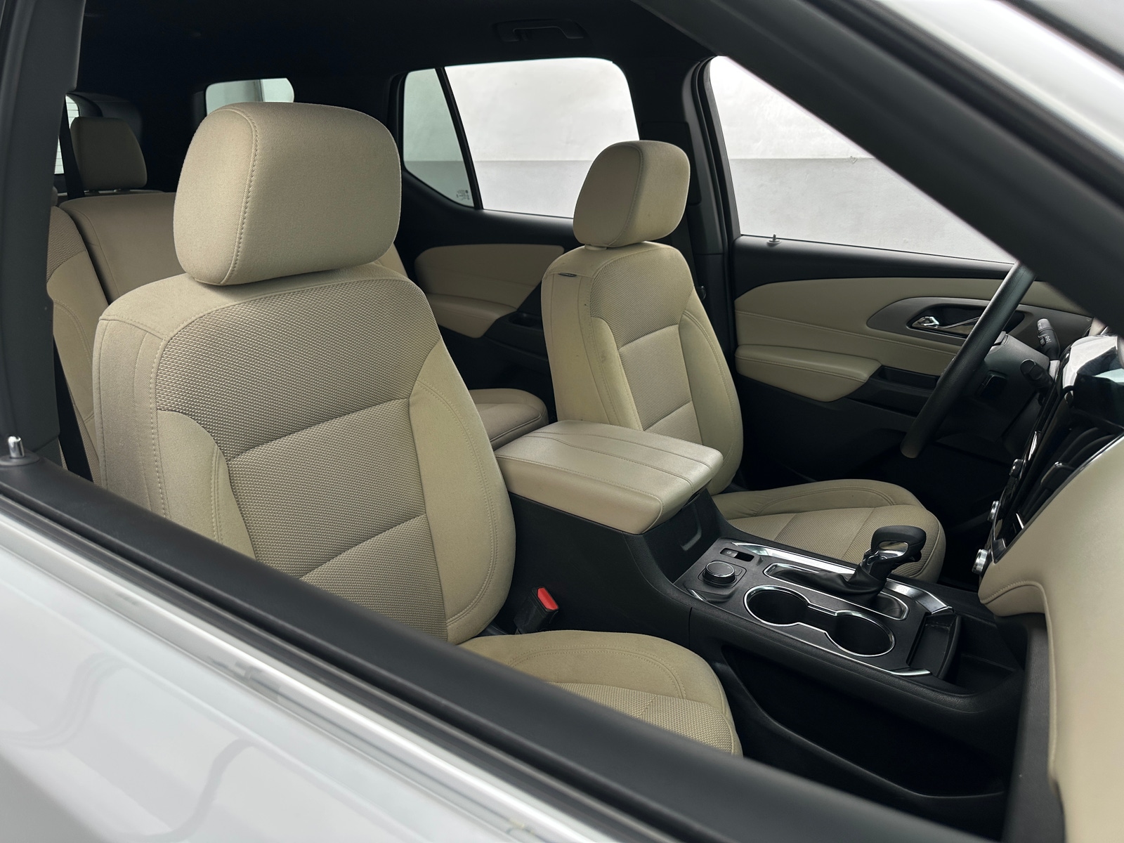 Thumbnail: 2023 Chevrolet Traverse - 2