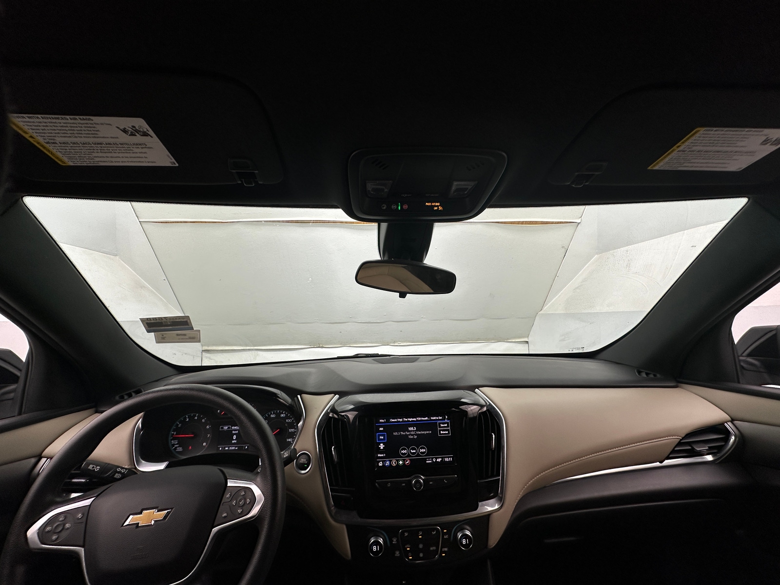 Thumbnail: 2023 Chevrolet Traverse - 3