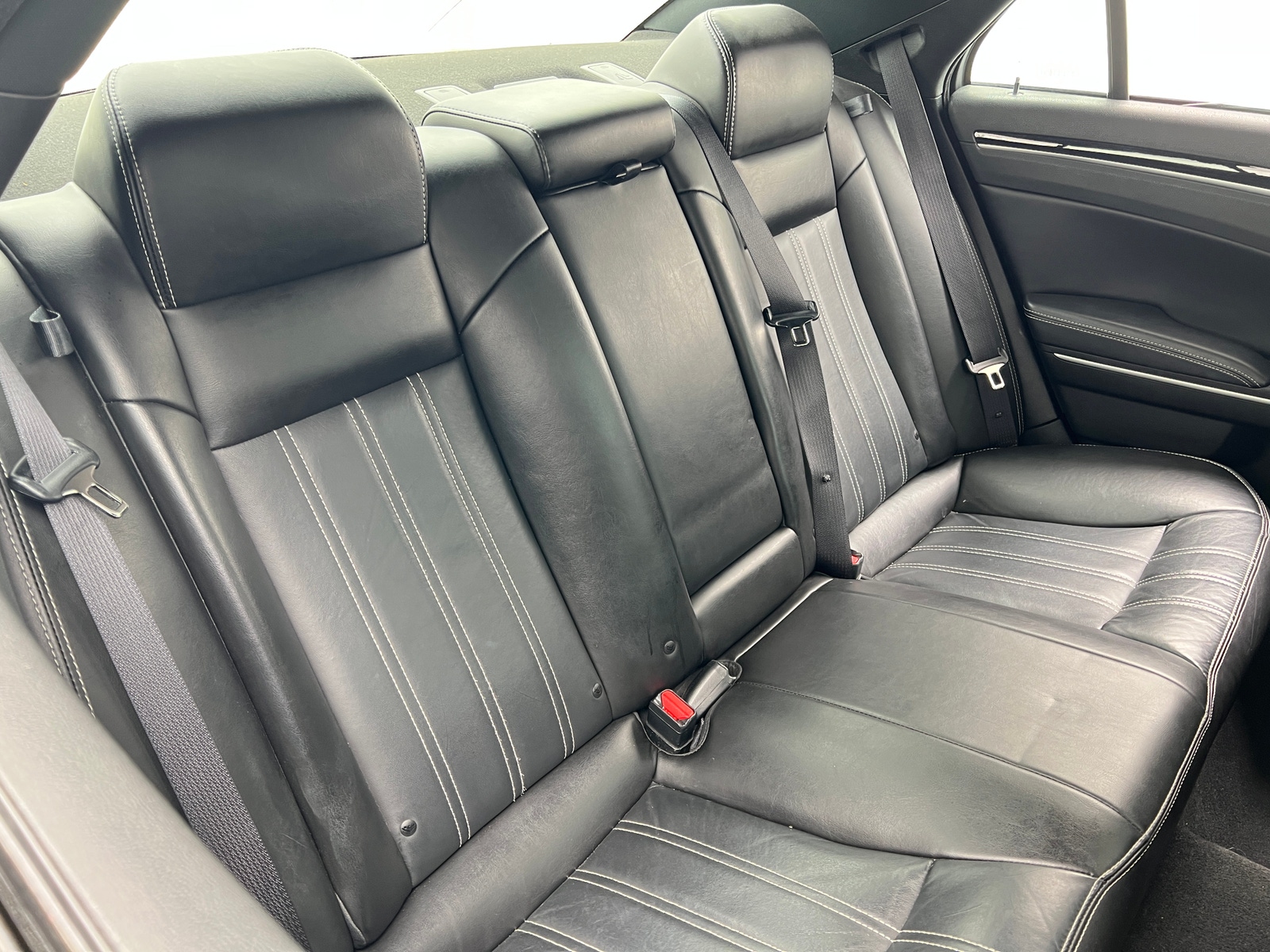 Thumbnail: 2023 Chrysler 300 - 5