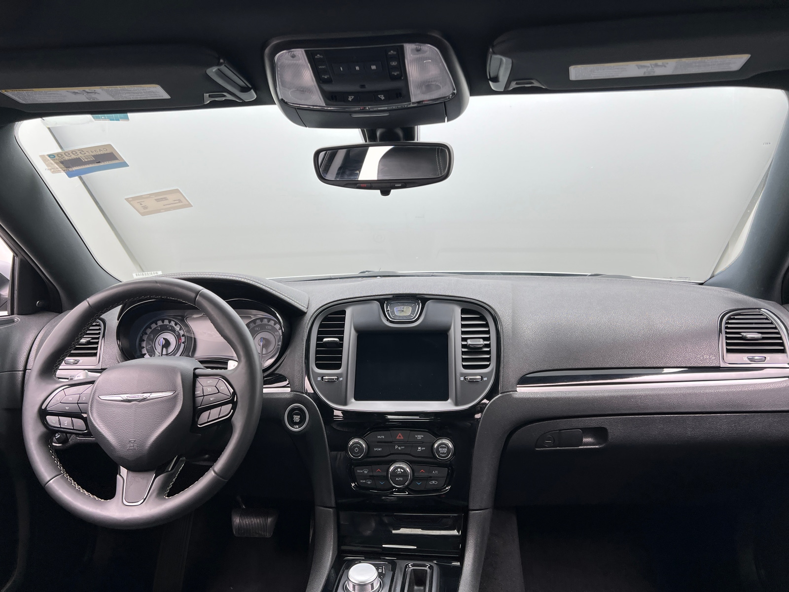 Thumbnail: 2023 Chrysler 300 - 2