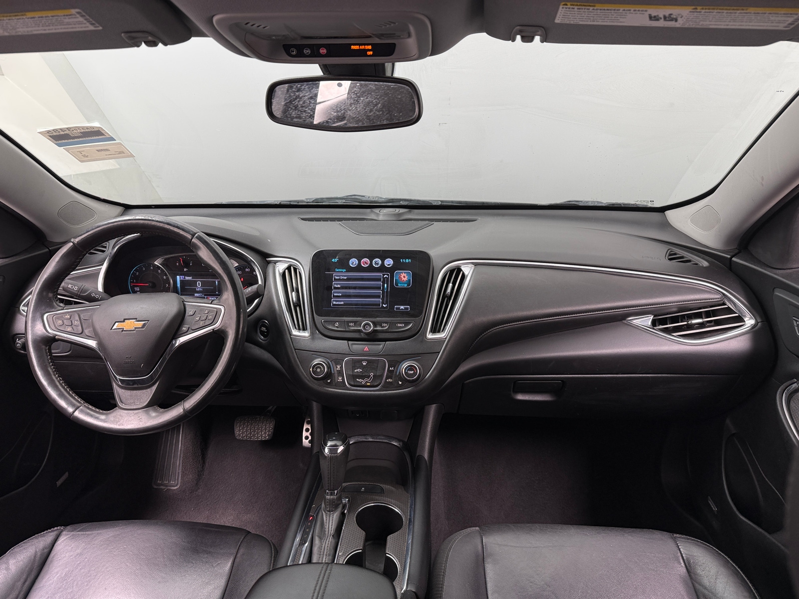 Thumbnail: 2017 Chevrolet Malibu - 2