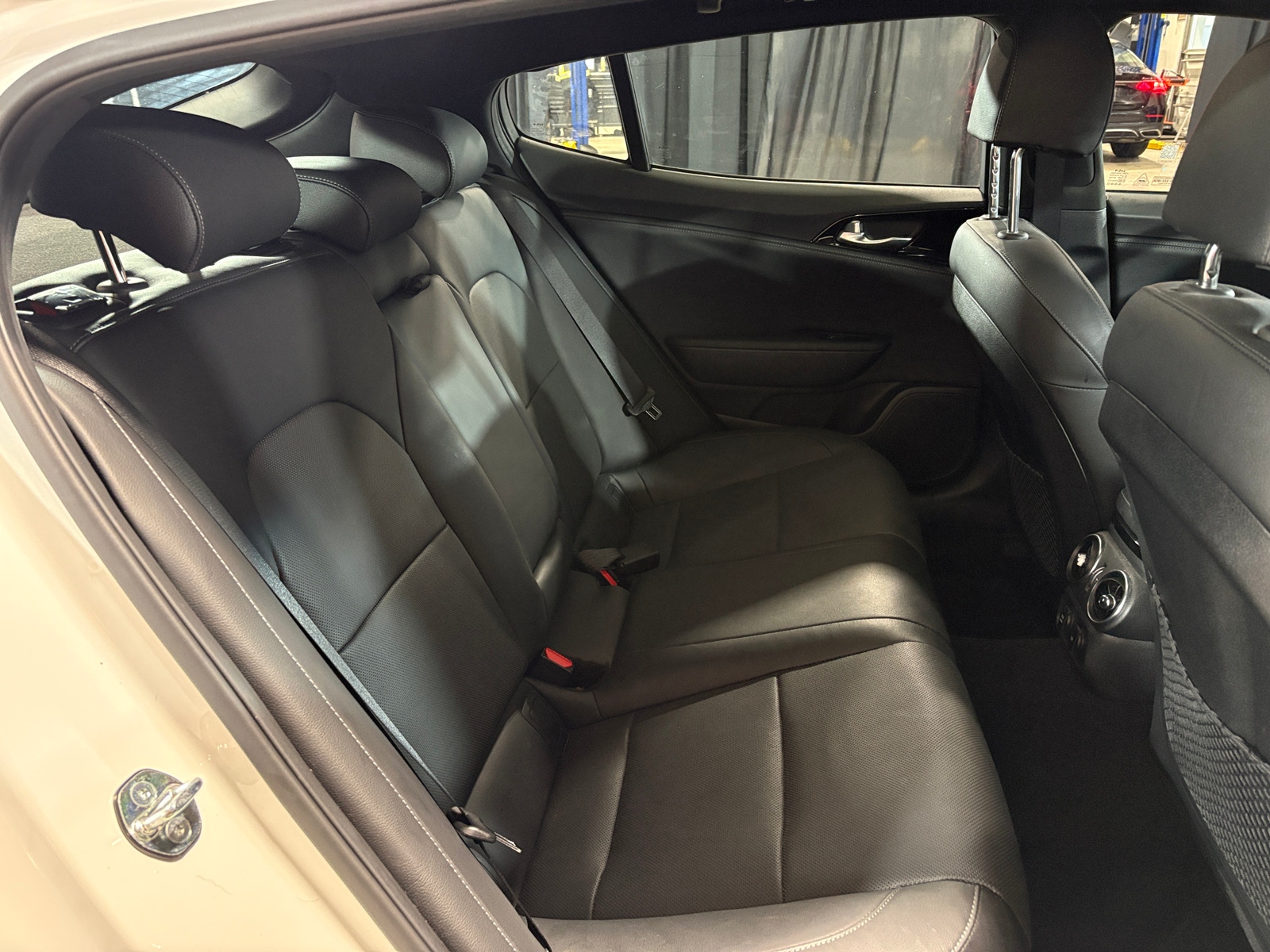 Thumbnail: 2023 Kia Stinger - 5