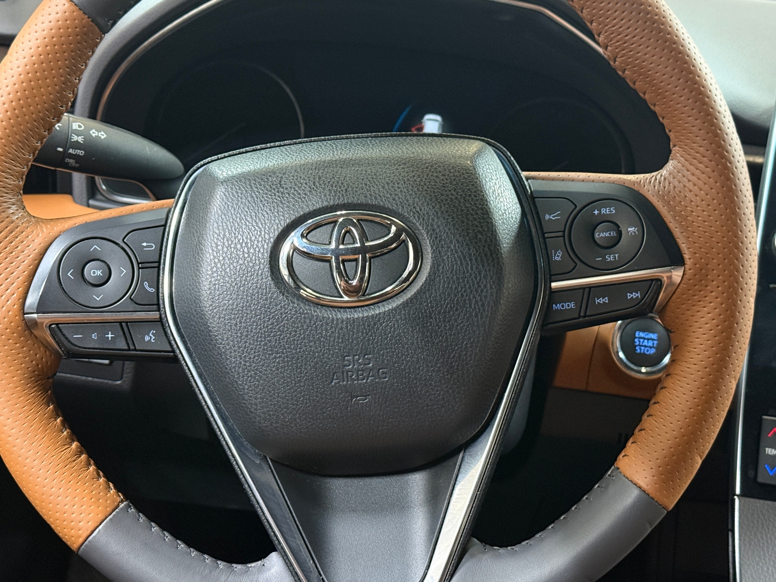 Thumbnail: 2022 Toyota Avalon - 4