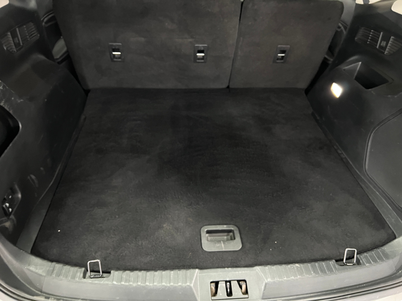 Thumbnail: 2019 Ford Edge - 6