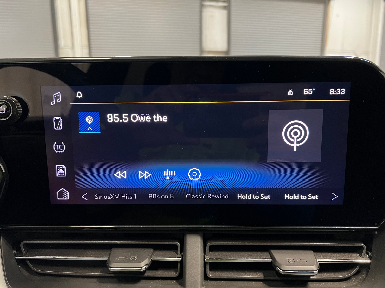 Thumbnail: 2025 Chevrolet Trax - 4