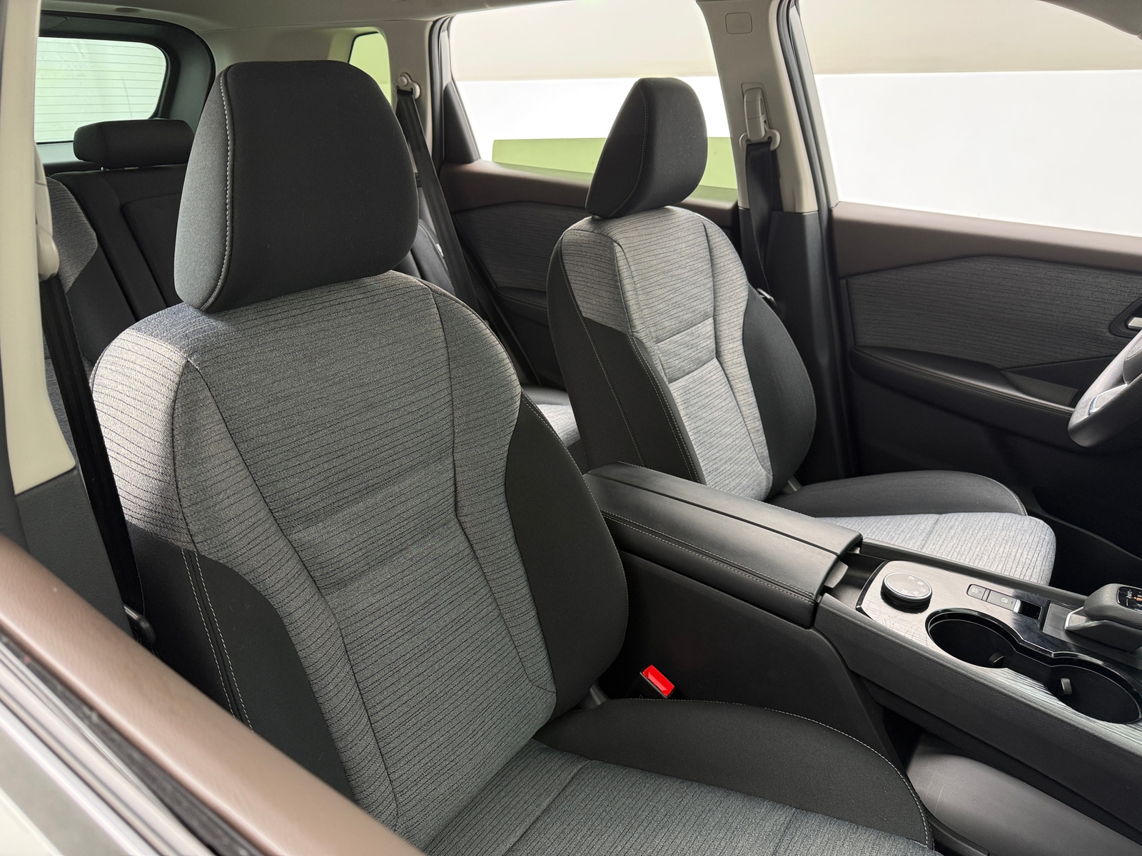 Thumbnail: 2023 Nissan Rogue - 2