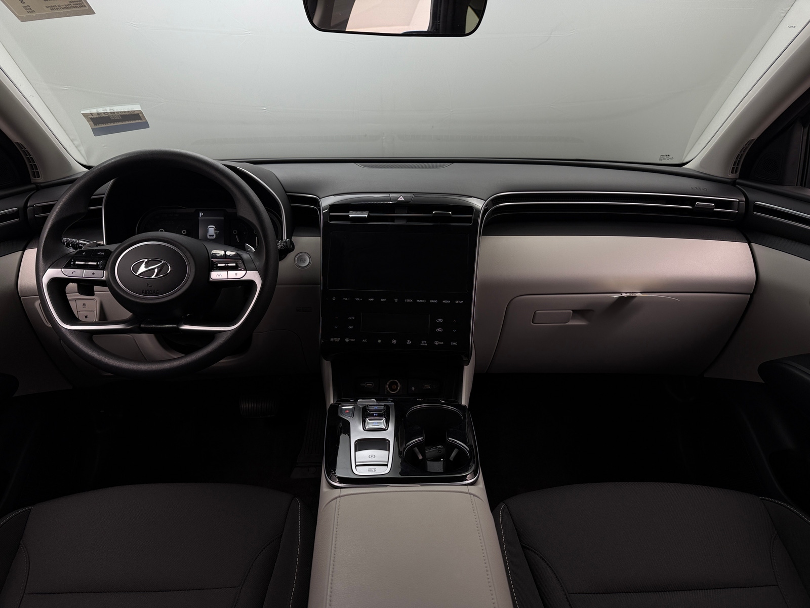 Thumbnail: 2024 Hyundai Tucson - 3