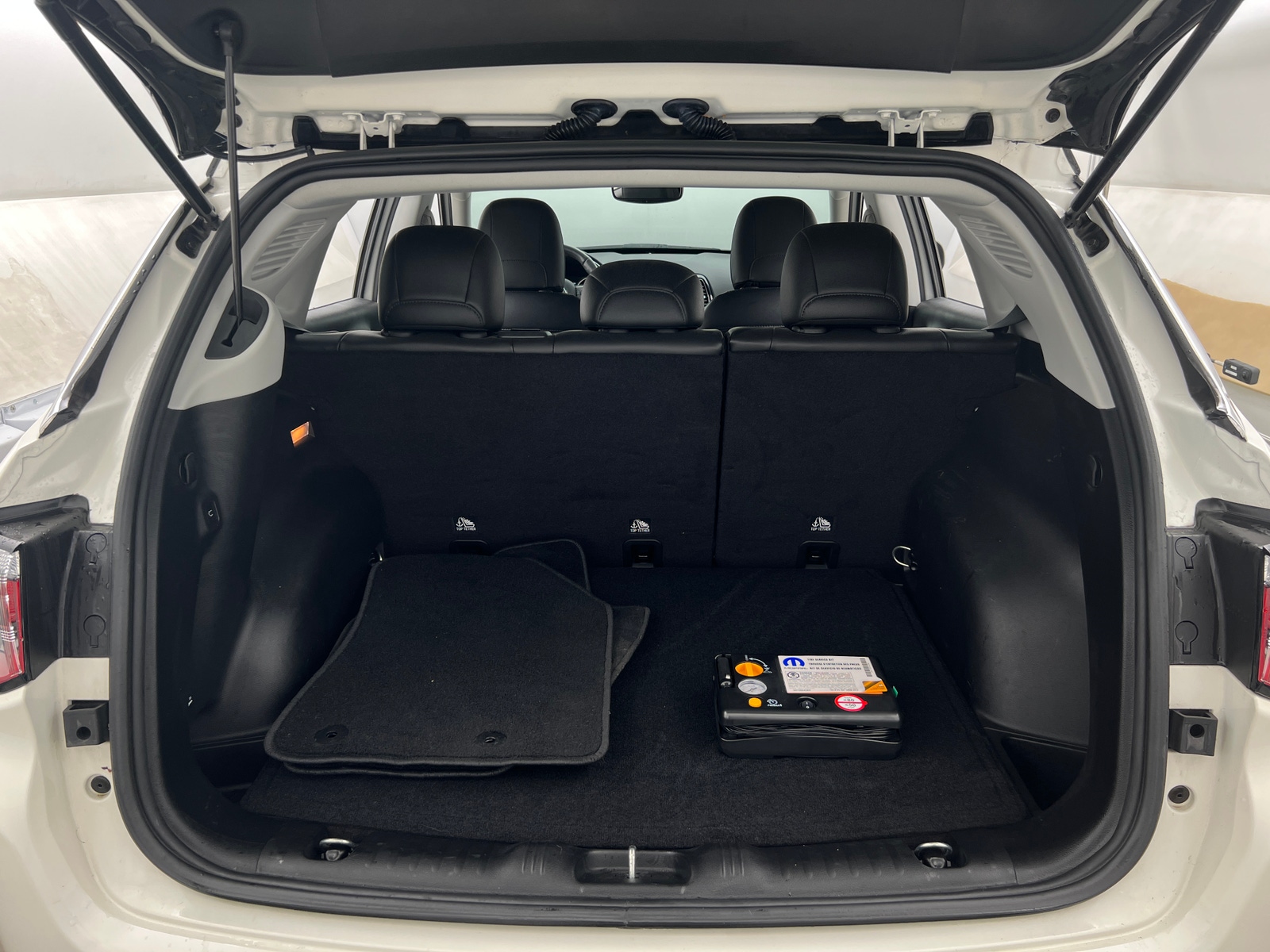 Thumbnail: 2019 Jeep Compass - 6