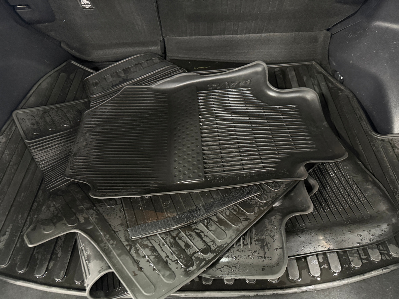 Thumbnail: 2021 Toyota RAV4 - 7