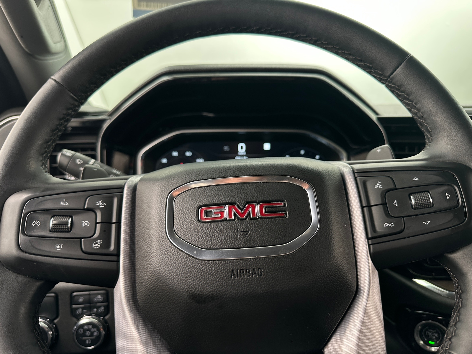 Thumbnail: 2023 GMC Sierra 1500 - 4